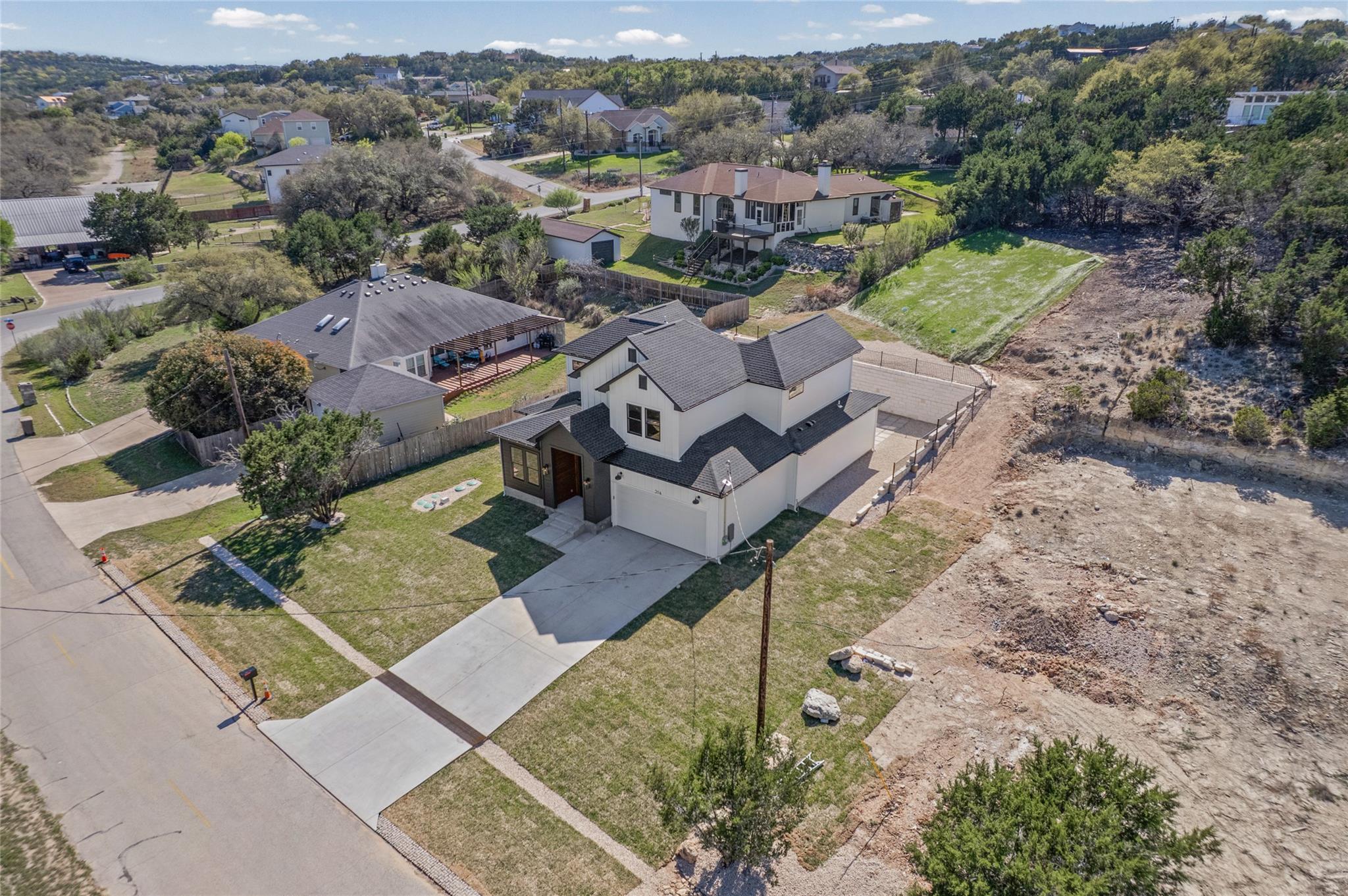 314 Alloway Dr, Spicewood, TX 78669