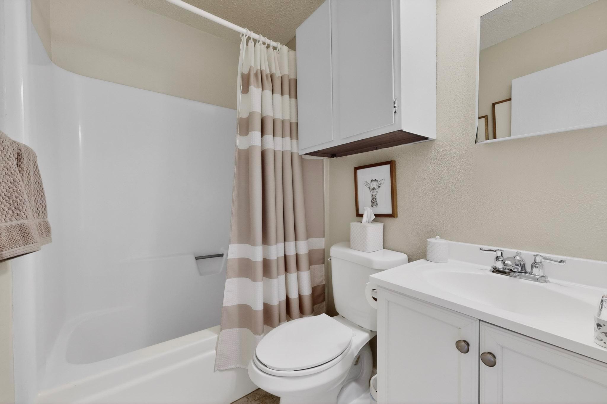 1306 Lawnmont Dr, Round Rock, TX 78664