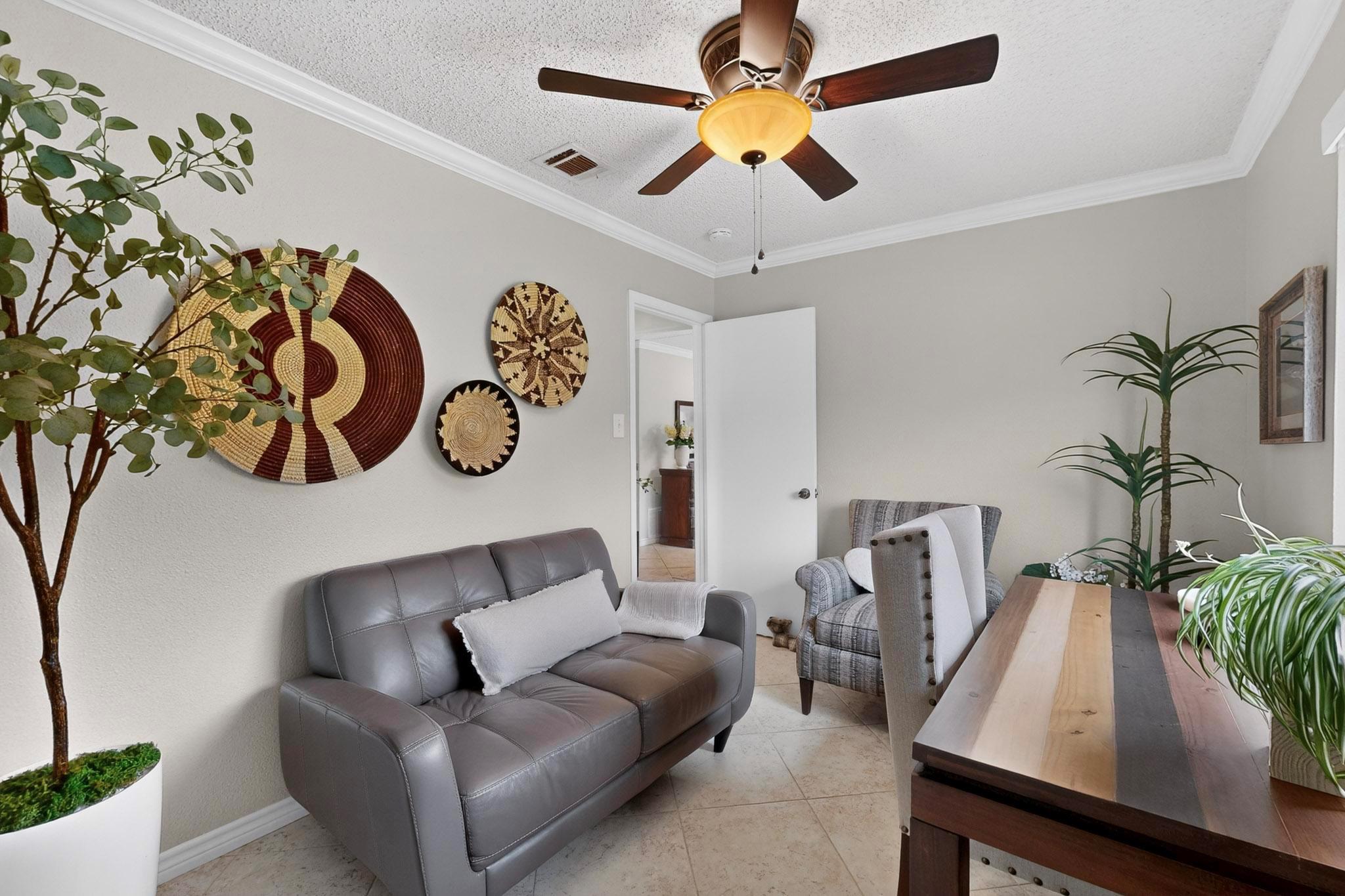 1306 Lawnmont Dr, Round Rock, TX 78664