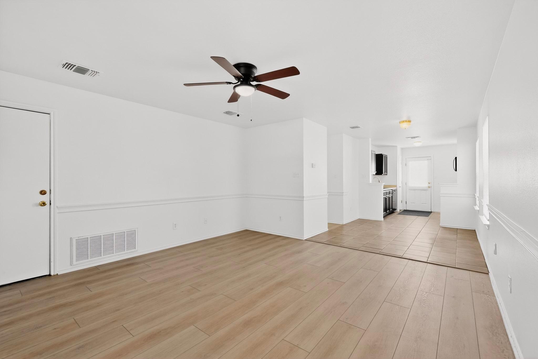 12725 Saint Mary Dr, Manor, TX 78653