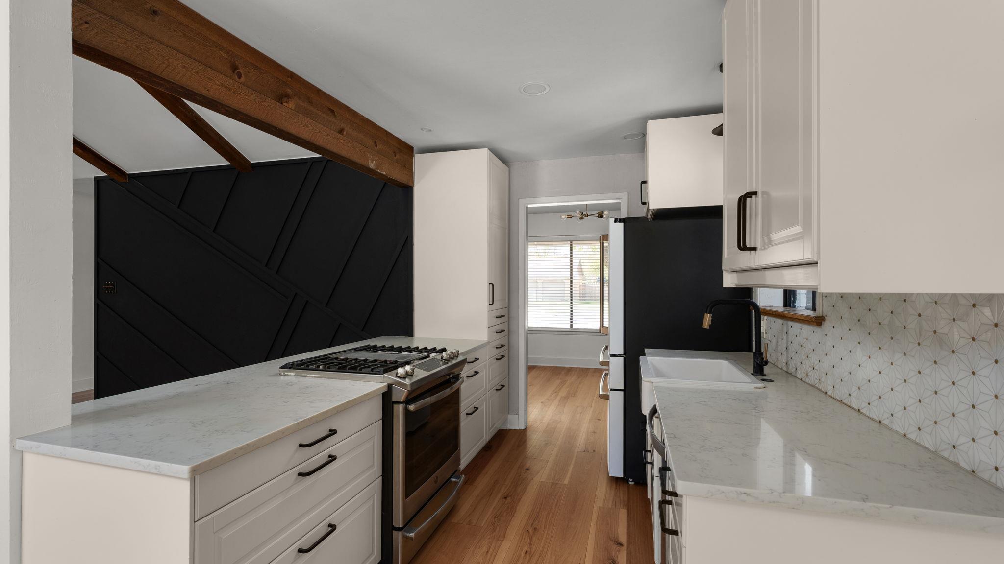 6601 Blarwood Dr, Austin, TX 78745