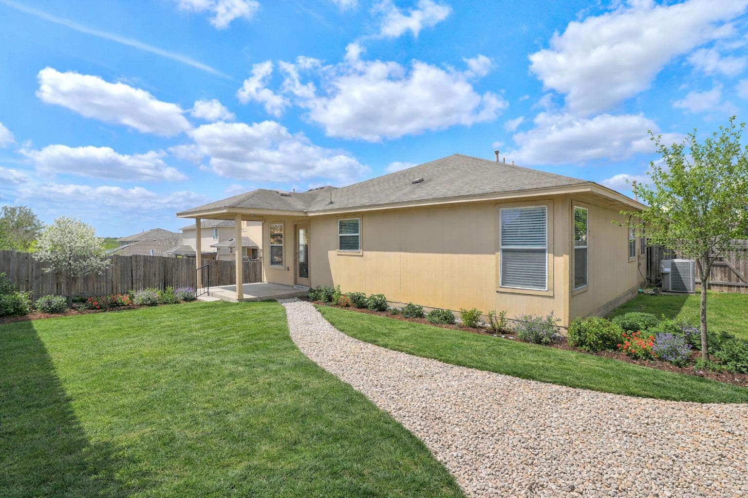 351 Covent Dr, Kyle, TX 78640