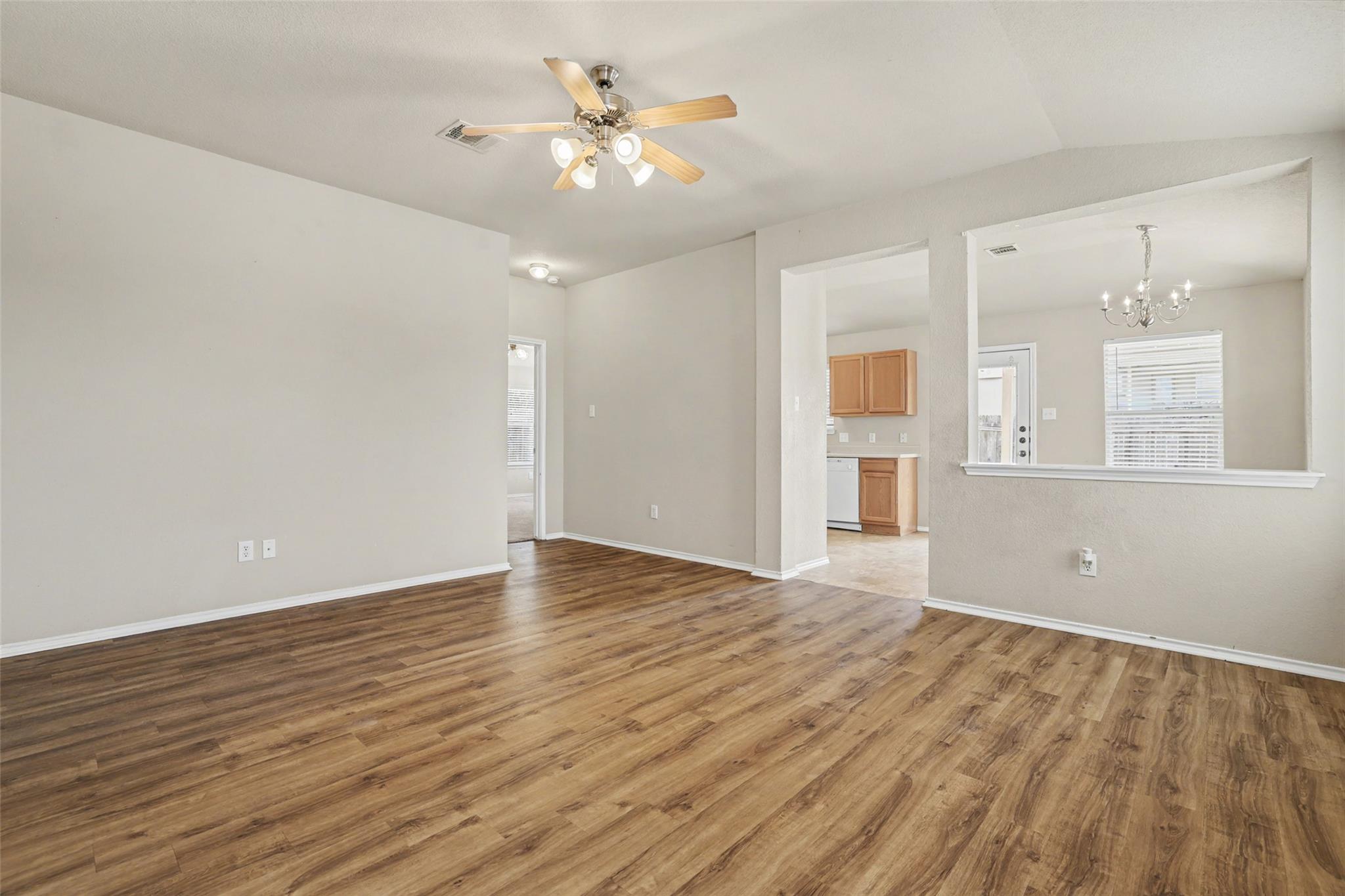 351 Covent Dr, Kyle, TX 78640