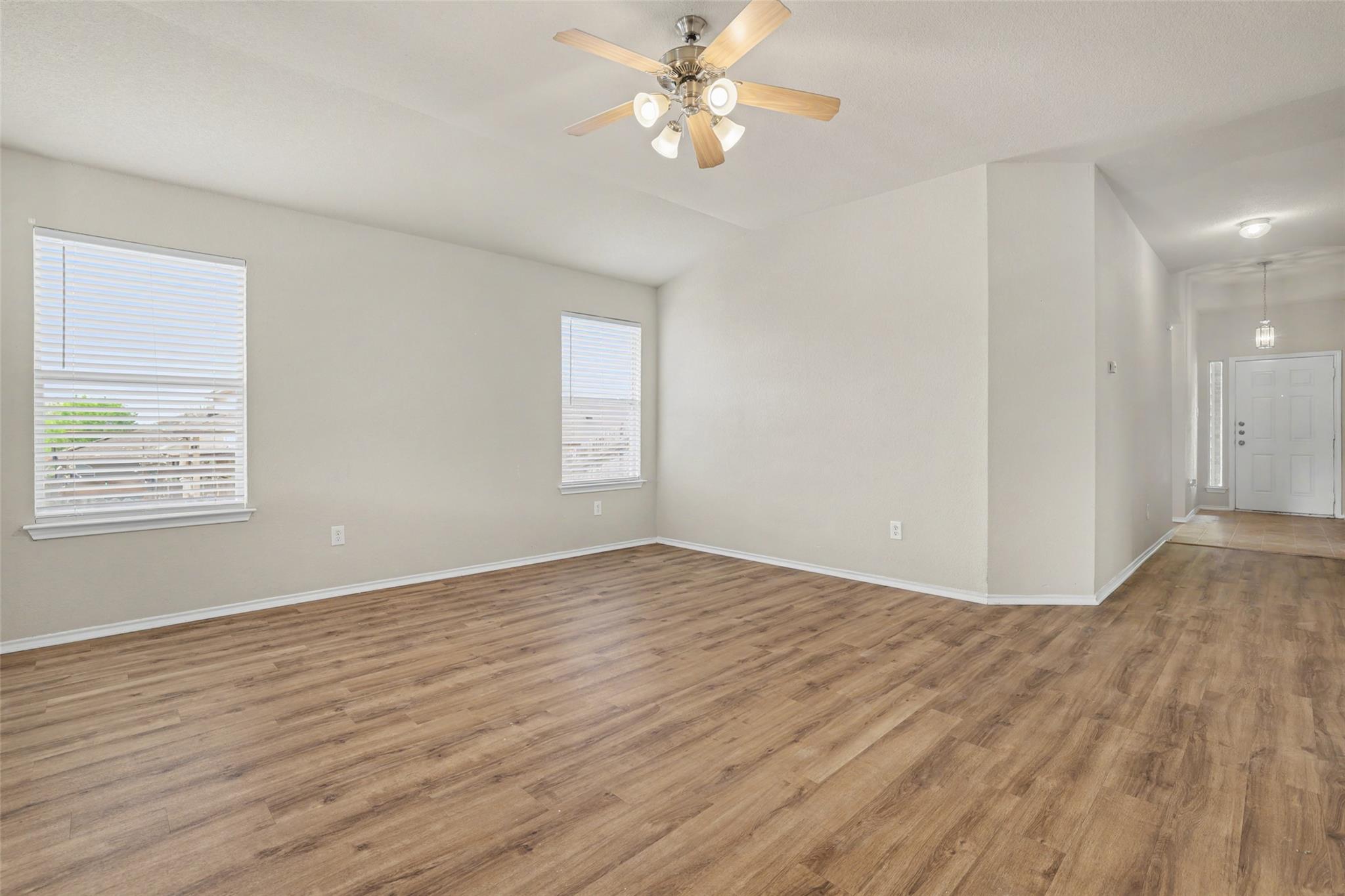 351 Covent Dr, Kyle, TX 78640