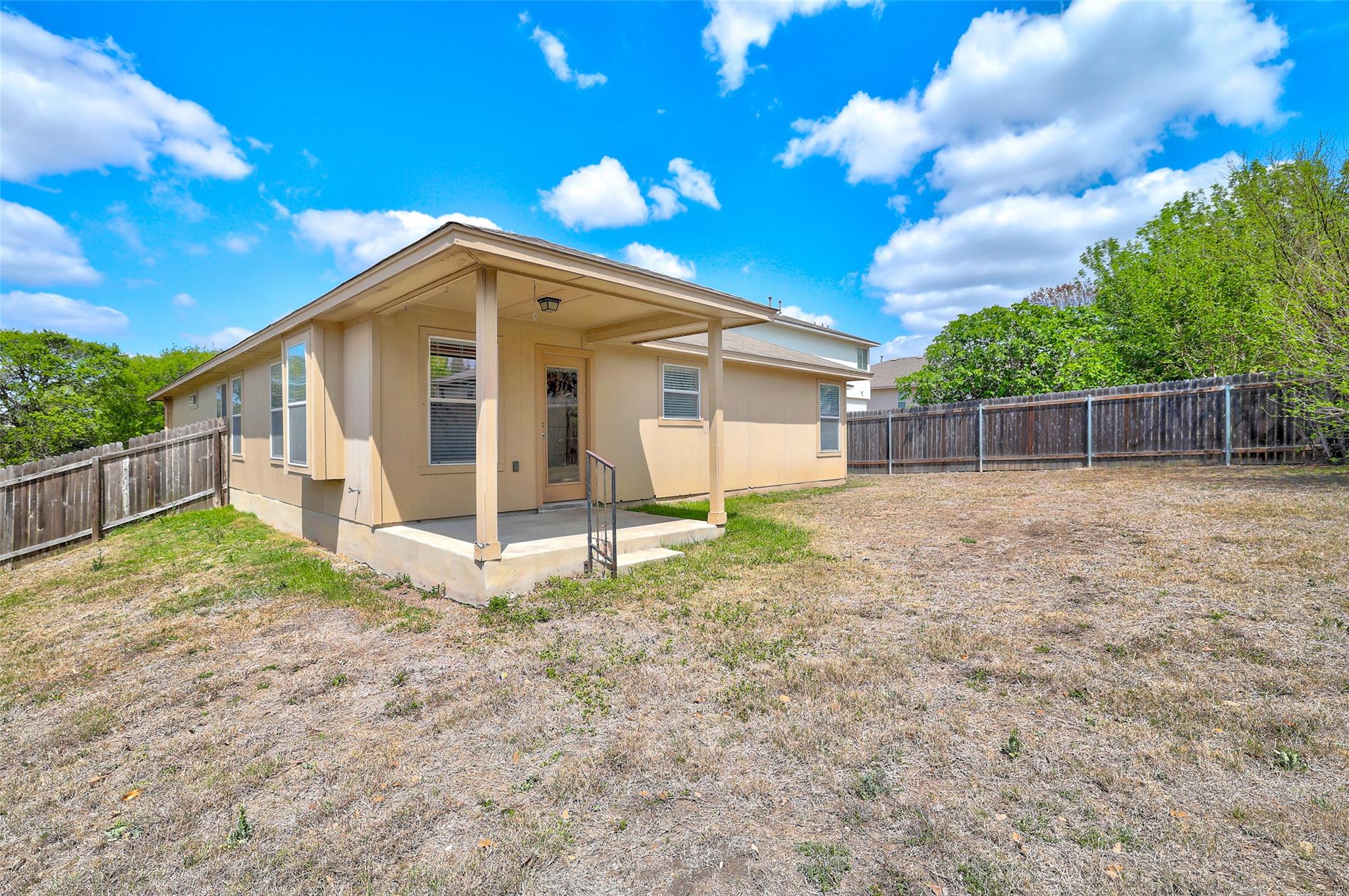 351 Covent Dr, Kyle, TX 78640