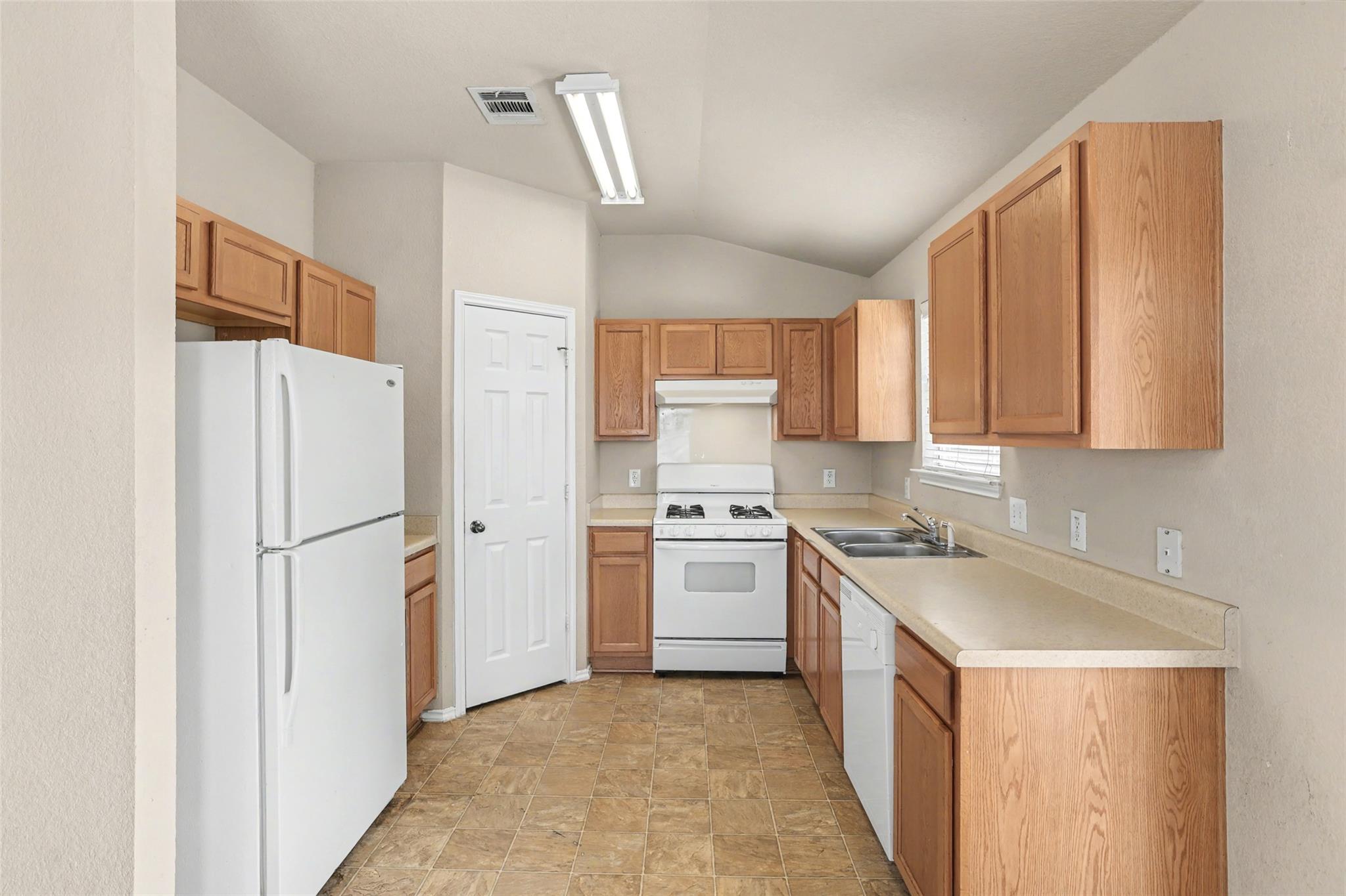 351 Covent Dr, Kyle, TX 78640