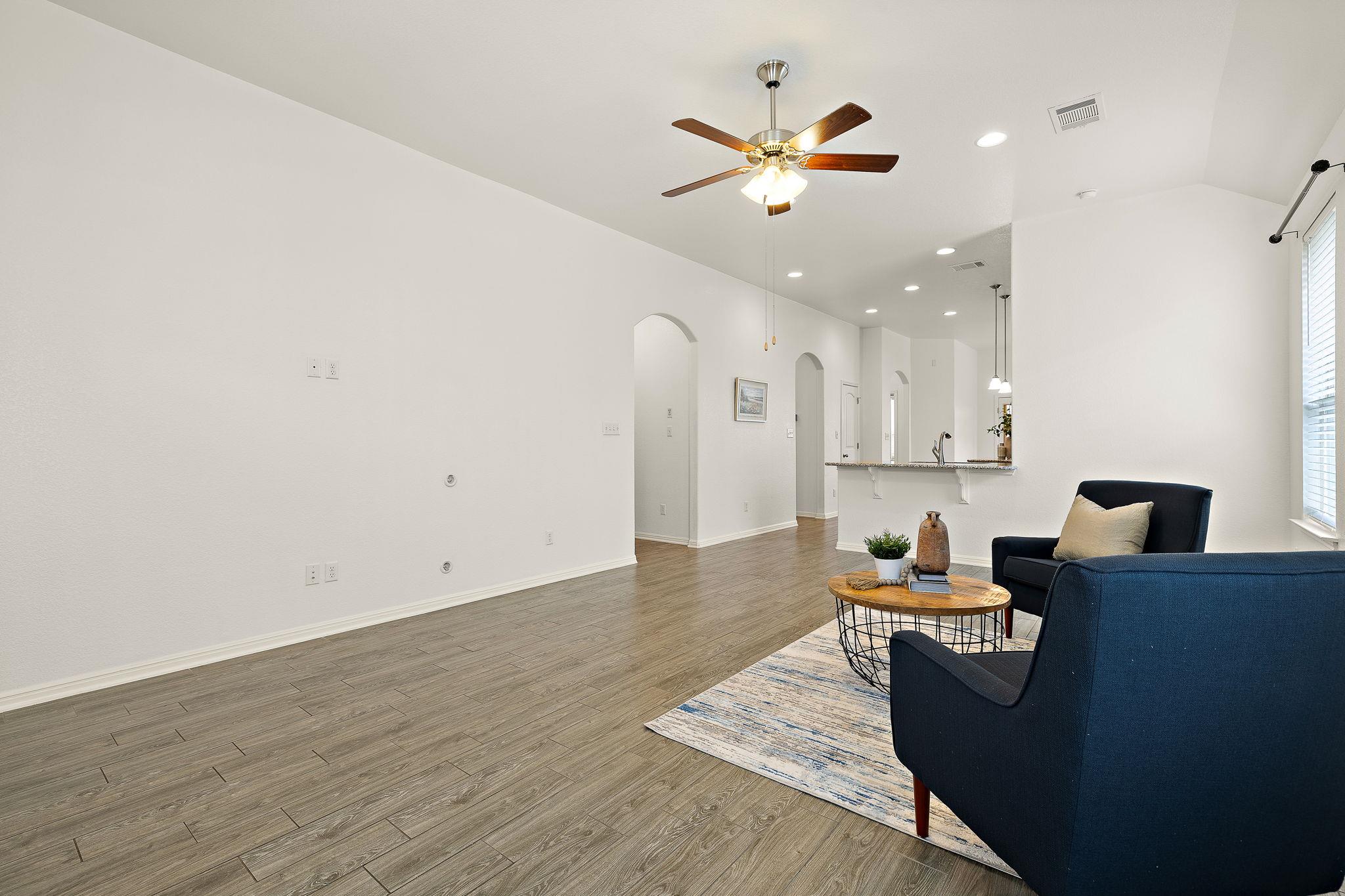 892 Centerra Hills Cir, Round Rock, TX 78665