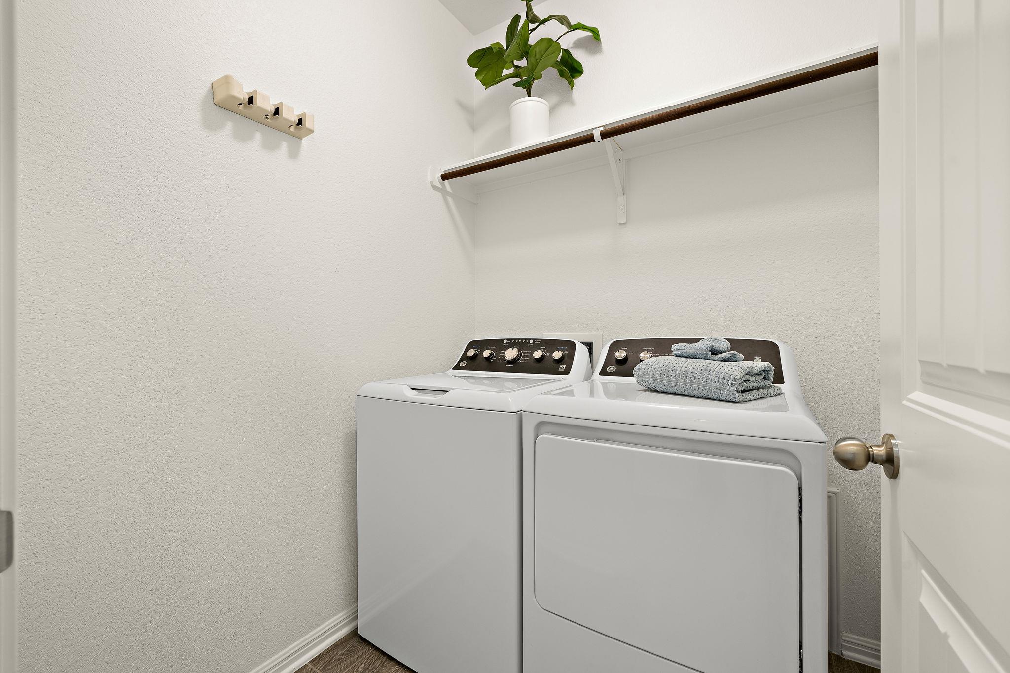 892 Centerra Hills Cir, Round Rock, TX 78665