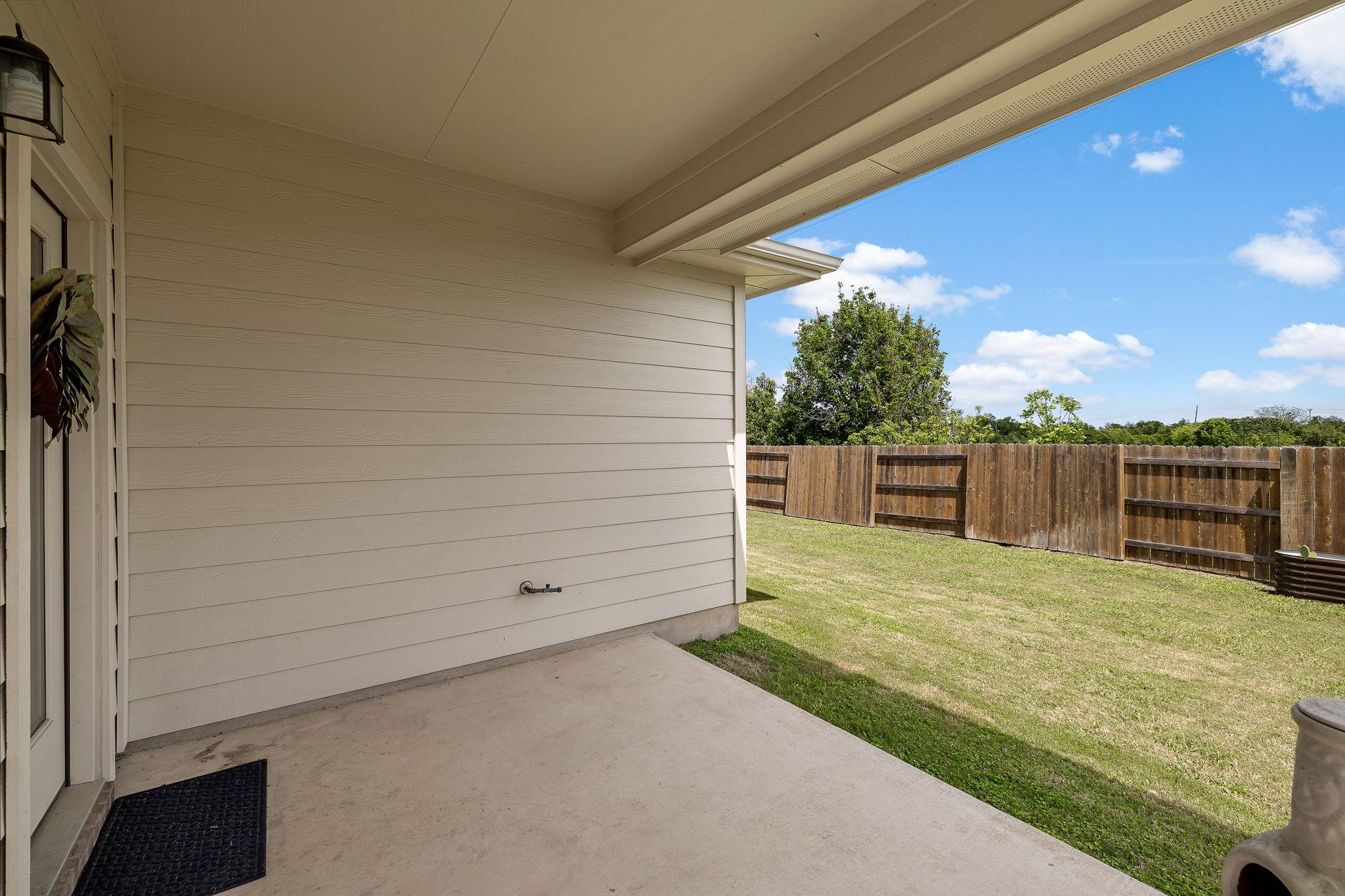 892 Centerra Hills Cir, Round Rock, TX 78665