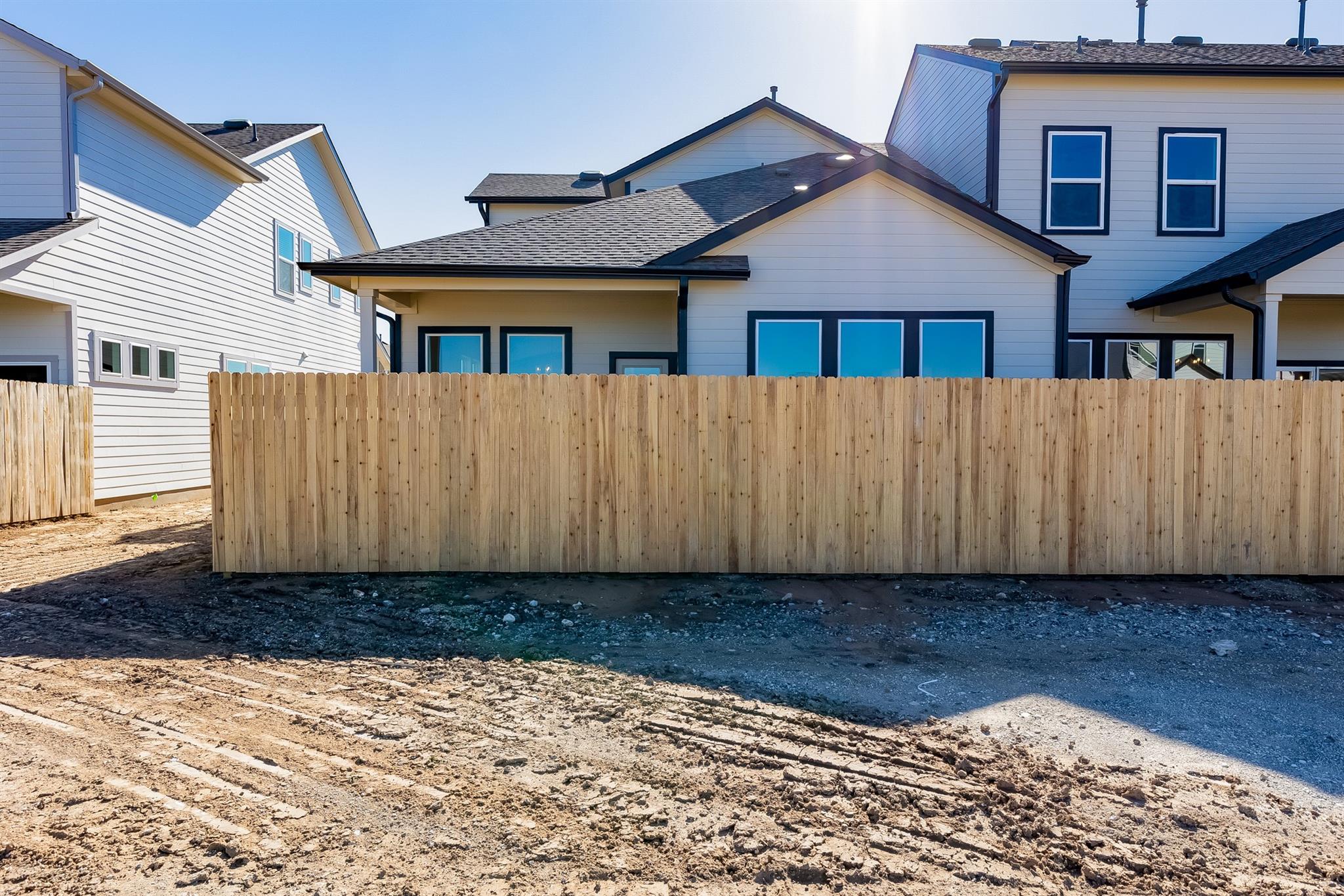 8554 Sommery Ln, Round Rock, TX 78665