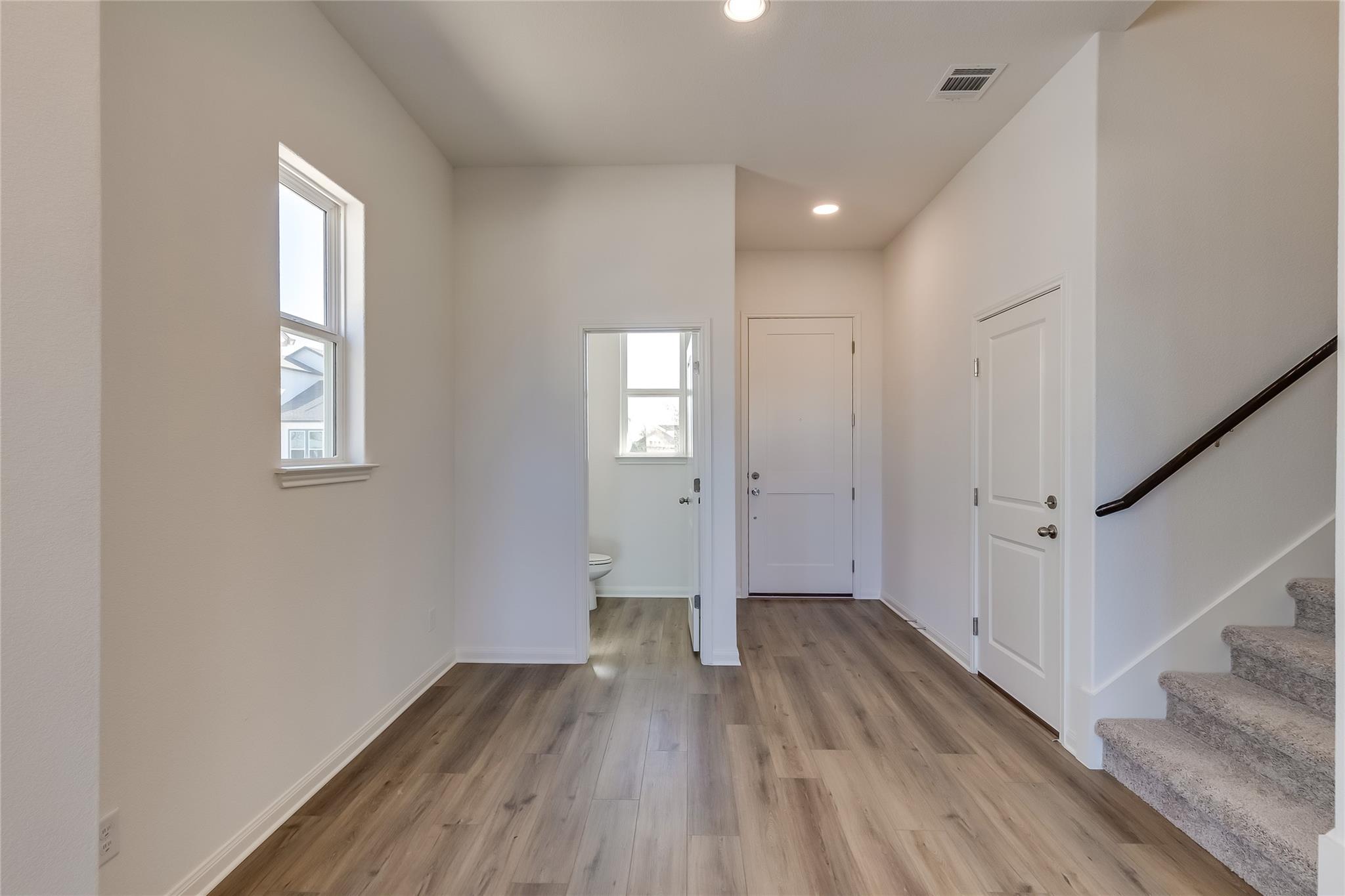 8554 Sommery Ln, Round Rock, TX 78665