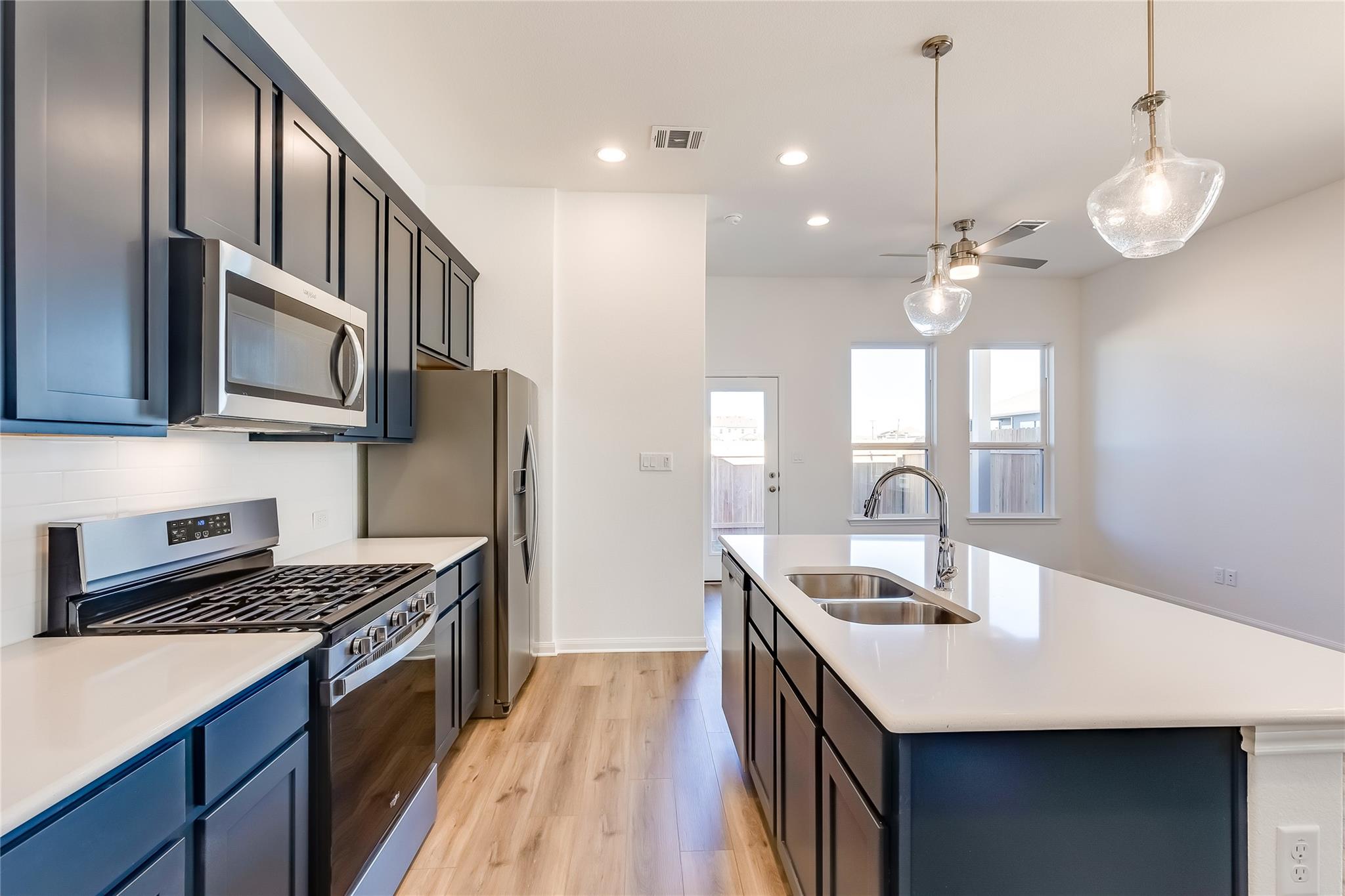 8554 Sommery Ln, Round Rock, TX 78665