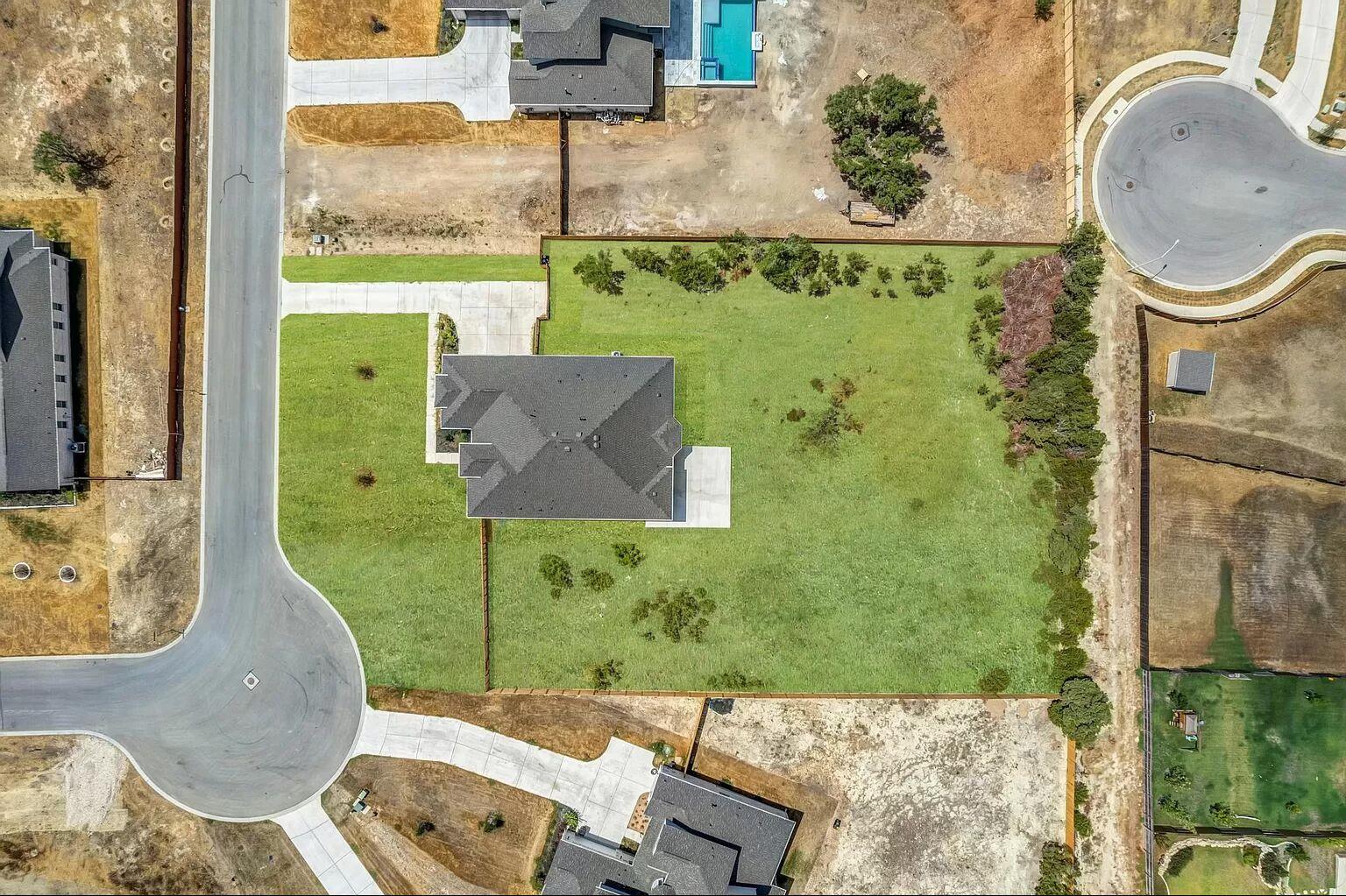 1937 Halflinger Ln, Leander, TX 78641