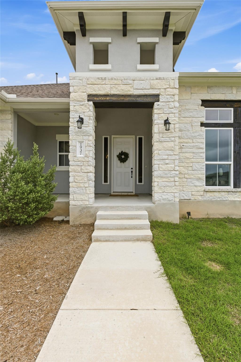 1937 Halflinger Ln, Leander, TX 78641