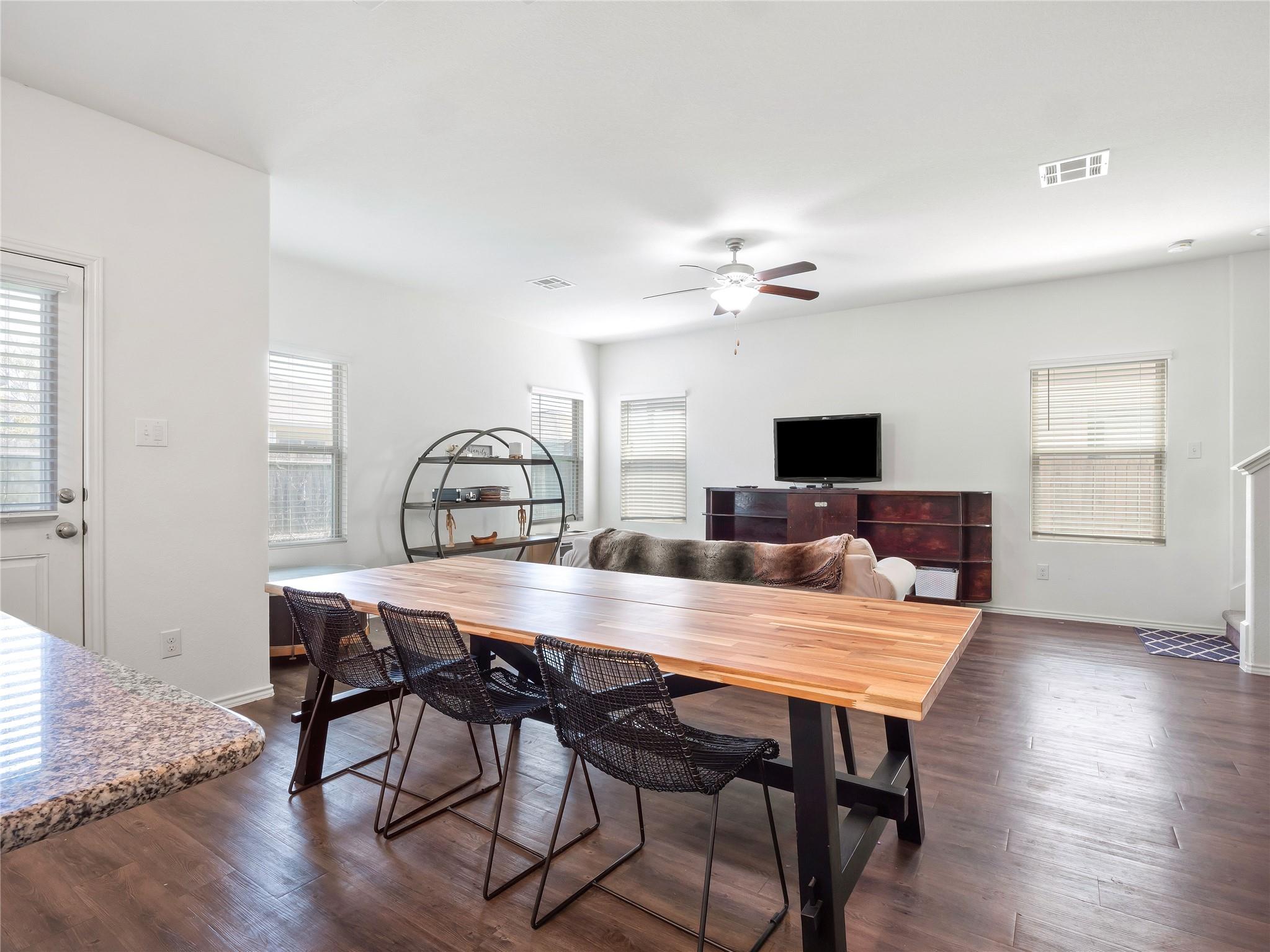 109 Comet Dr # 3J, Jarrell, TX 76537