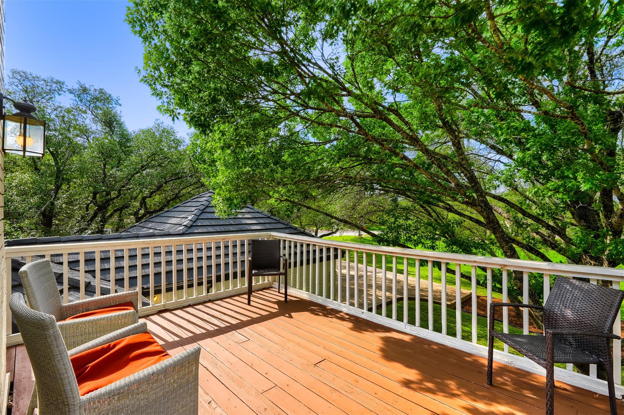 1918 Lakeway Blvd, Lakeway, TX 78734