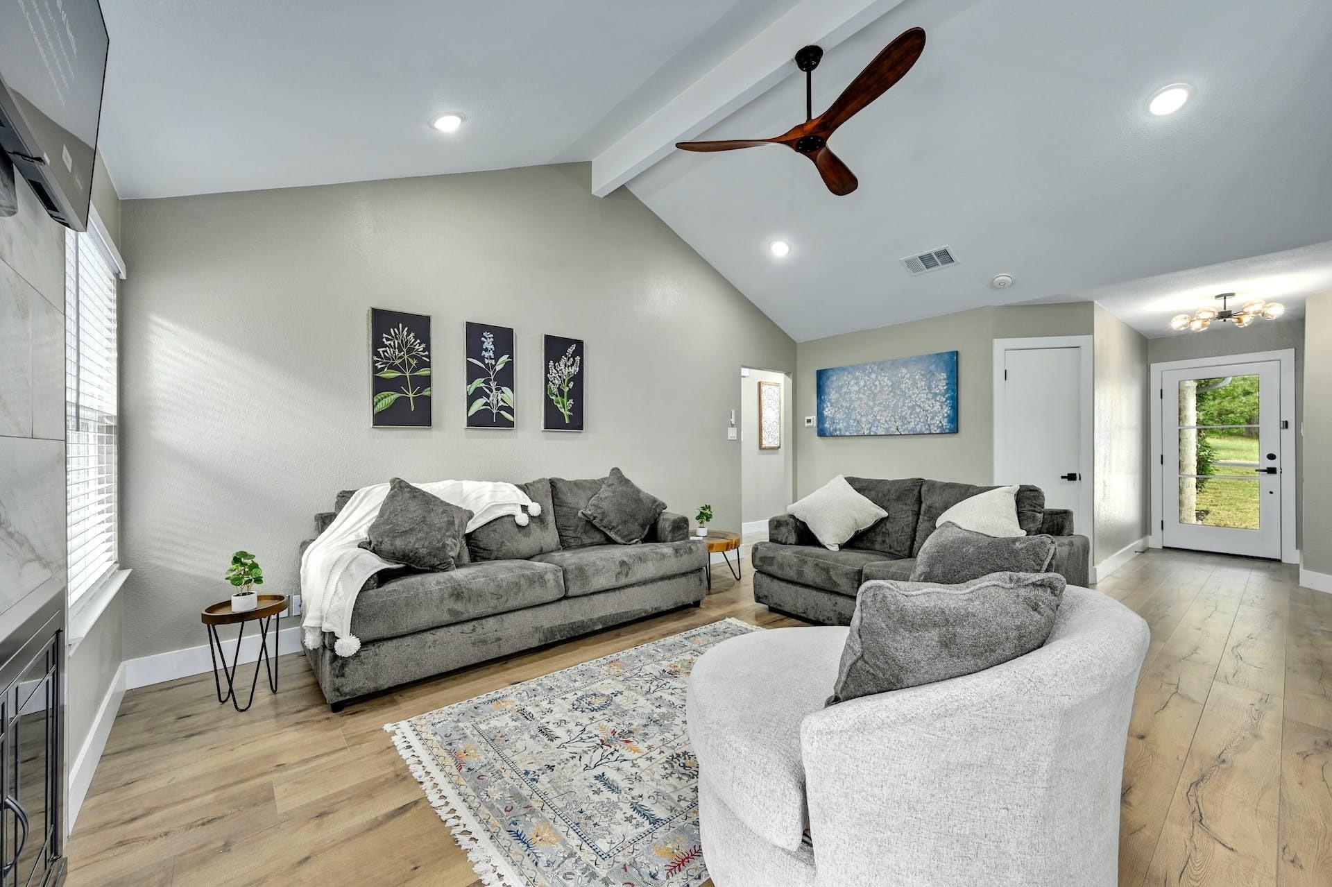 1807 Krizan Ave, Austin, TX 78727