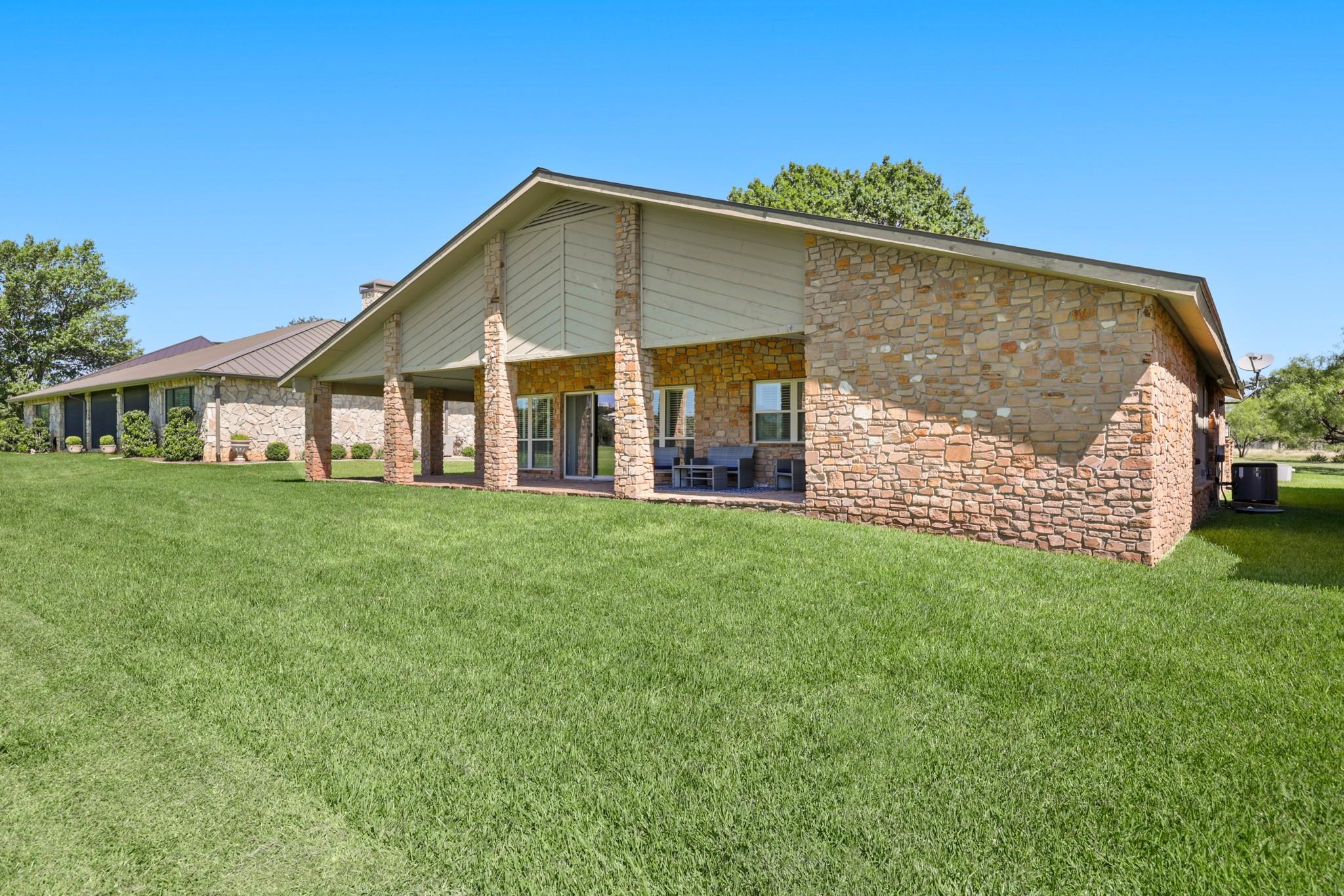 203 Longhorn, Horseshoe Bay, TX 78657