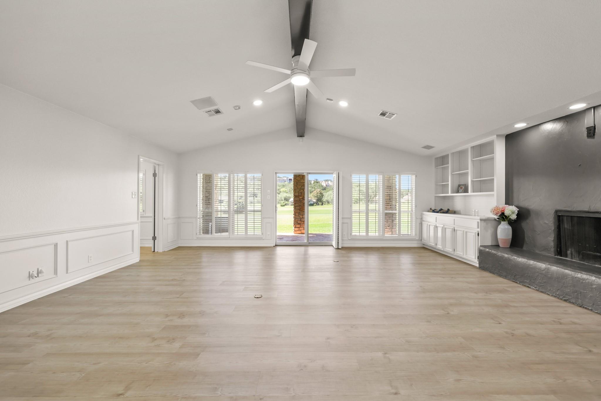 203 Longhorn, Horseshoe Bay, TX 78657