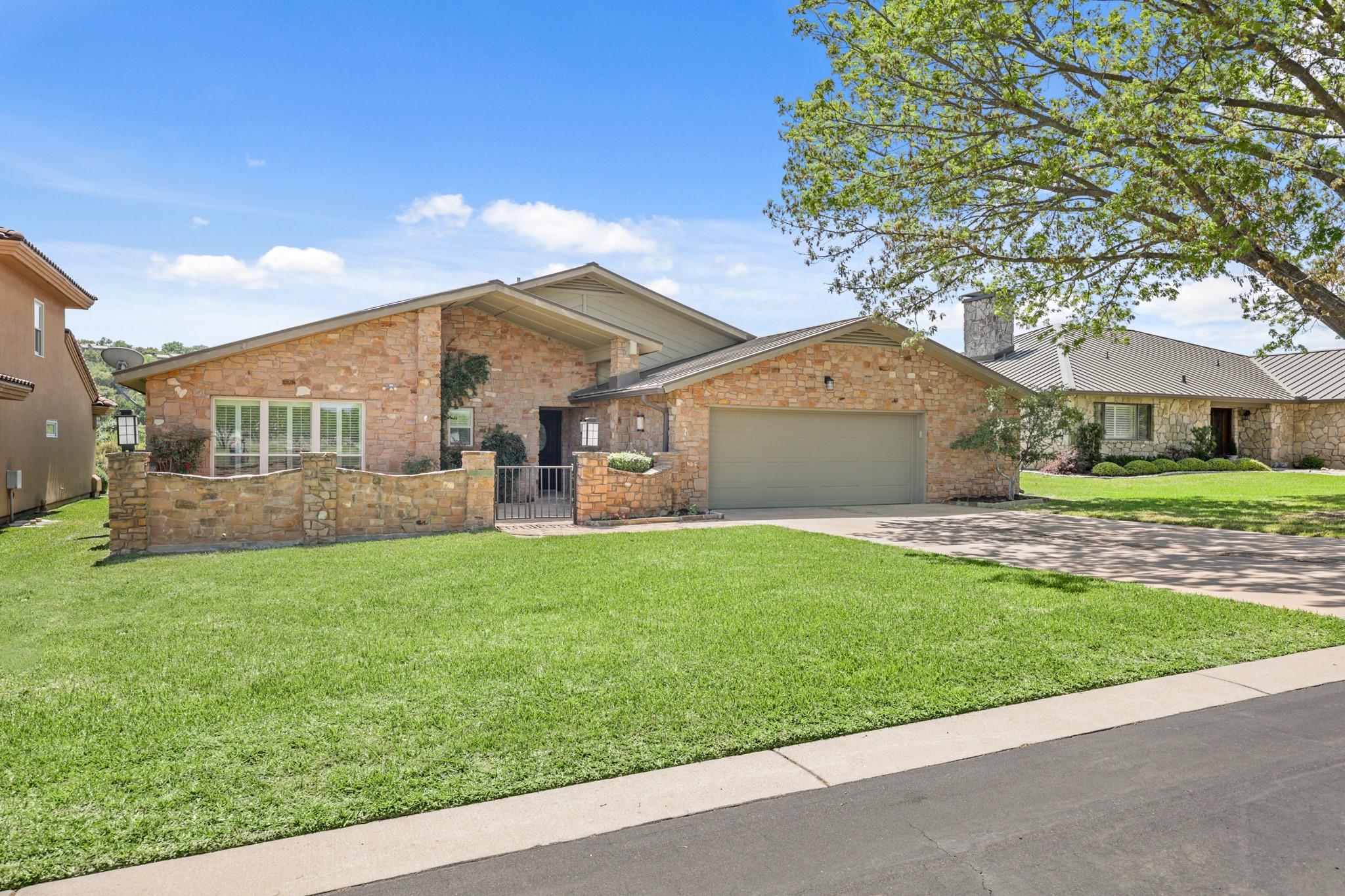 203 Longhorn, Horseshoe Bay, TX 78657