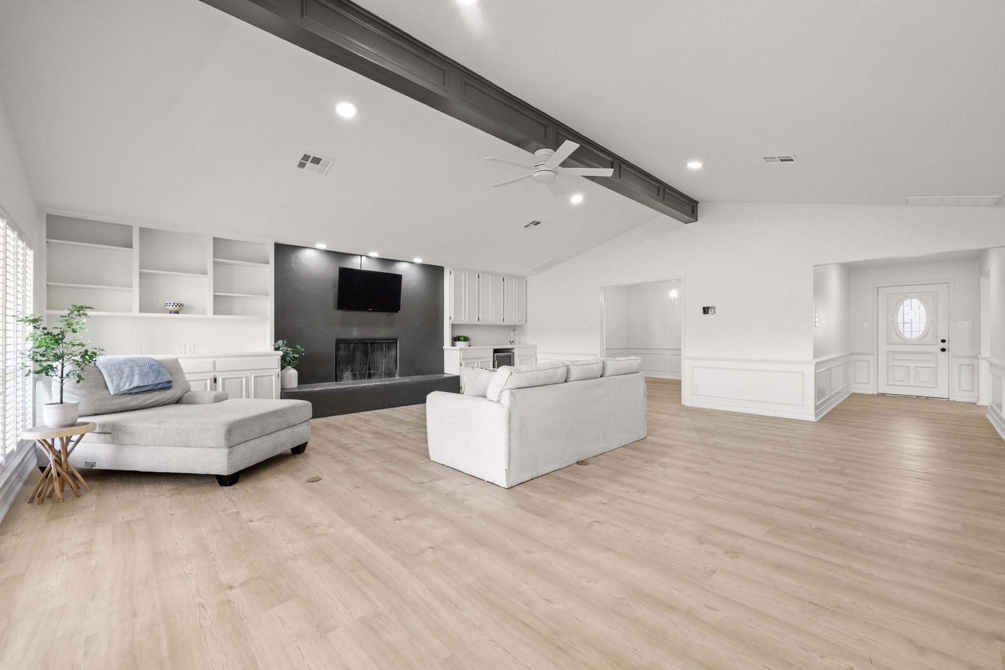 203 Longhorn, Horseshoe Bay, TX 78657