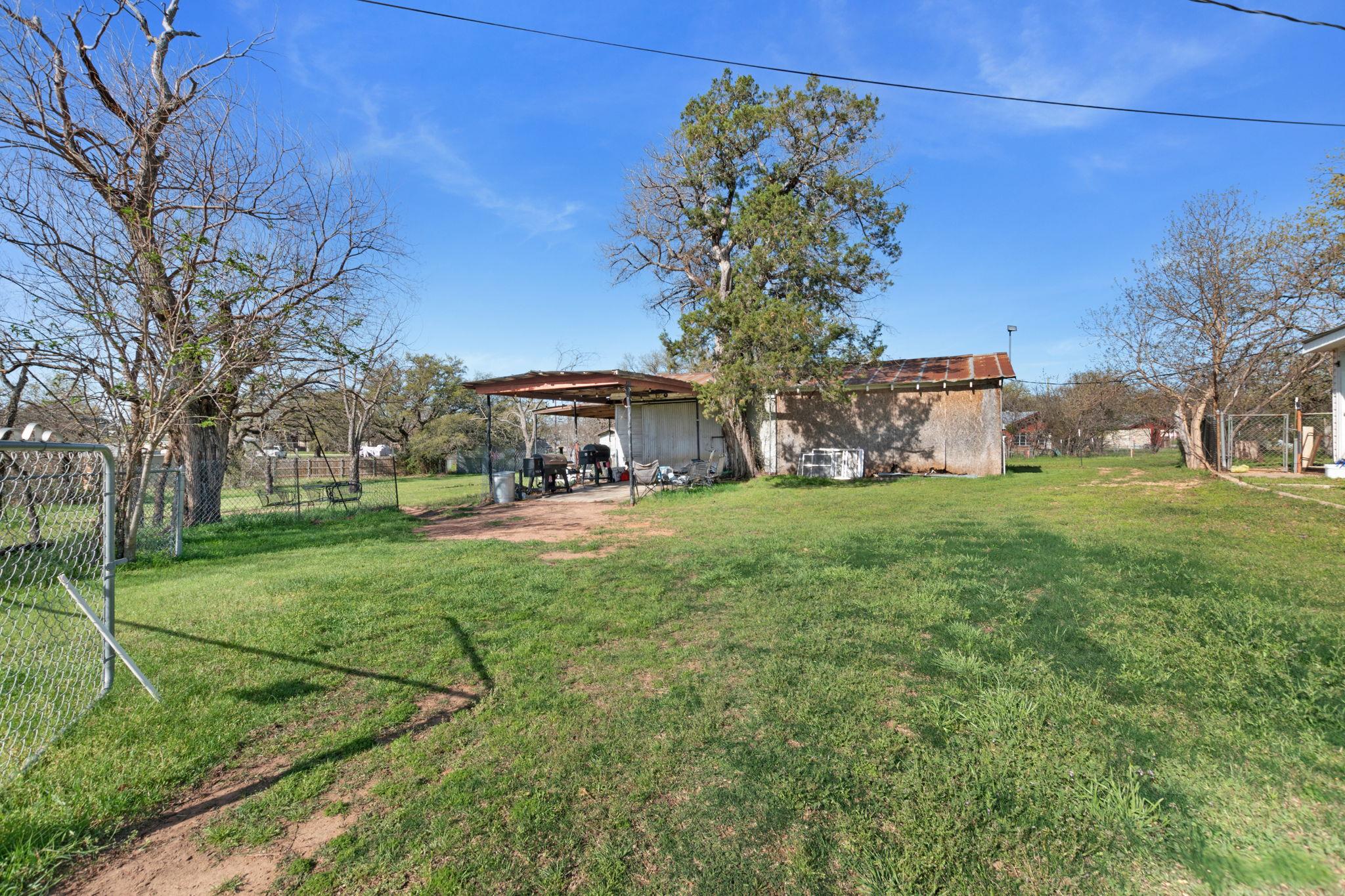 1365 Norma Ln, Tow, TX 78672