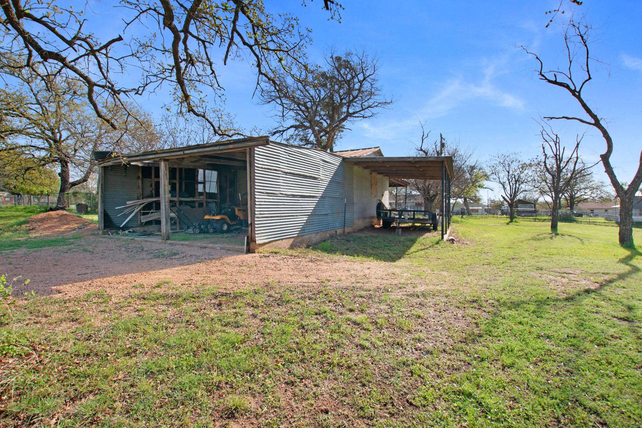 1365 Norma Ln, Tow, TX 78672