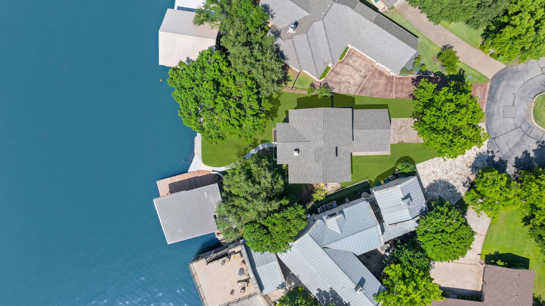 21 Beaver Is, Granite Shoals, TX 78654