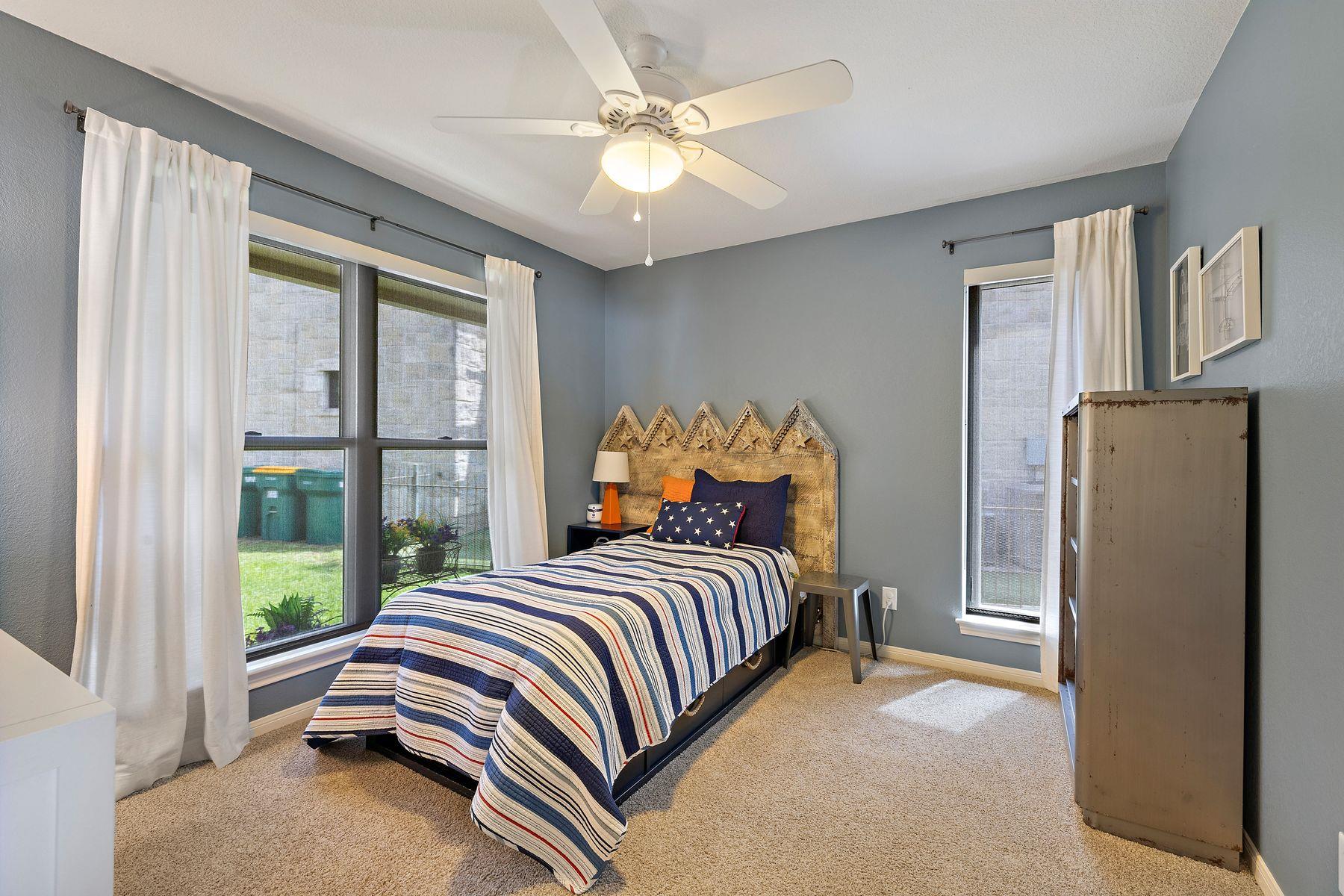 21 Beaver Is, Granite Shoals, TX 78654