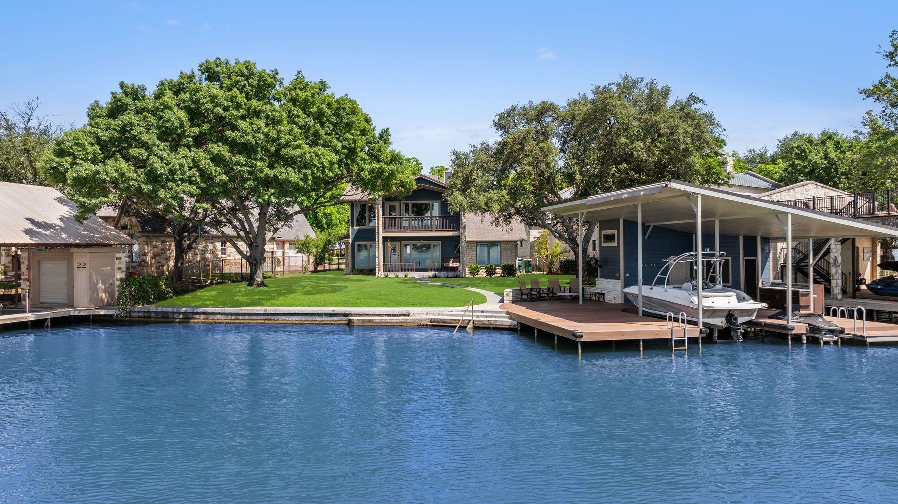 21 Beaver Is, Granite Shoals, TX 78654