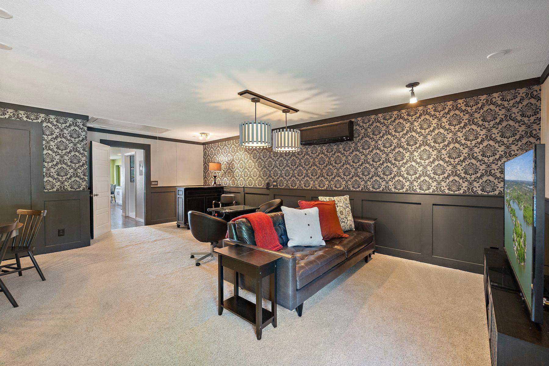 21 Beaver Is, Granite Shoals, TX 78654