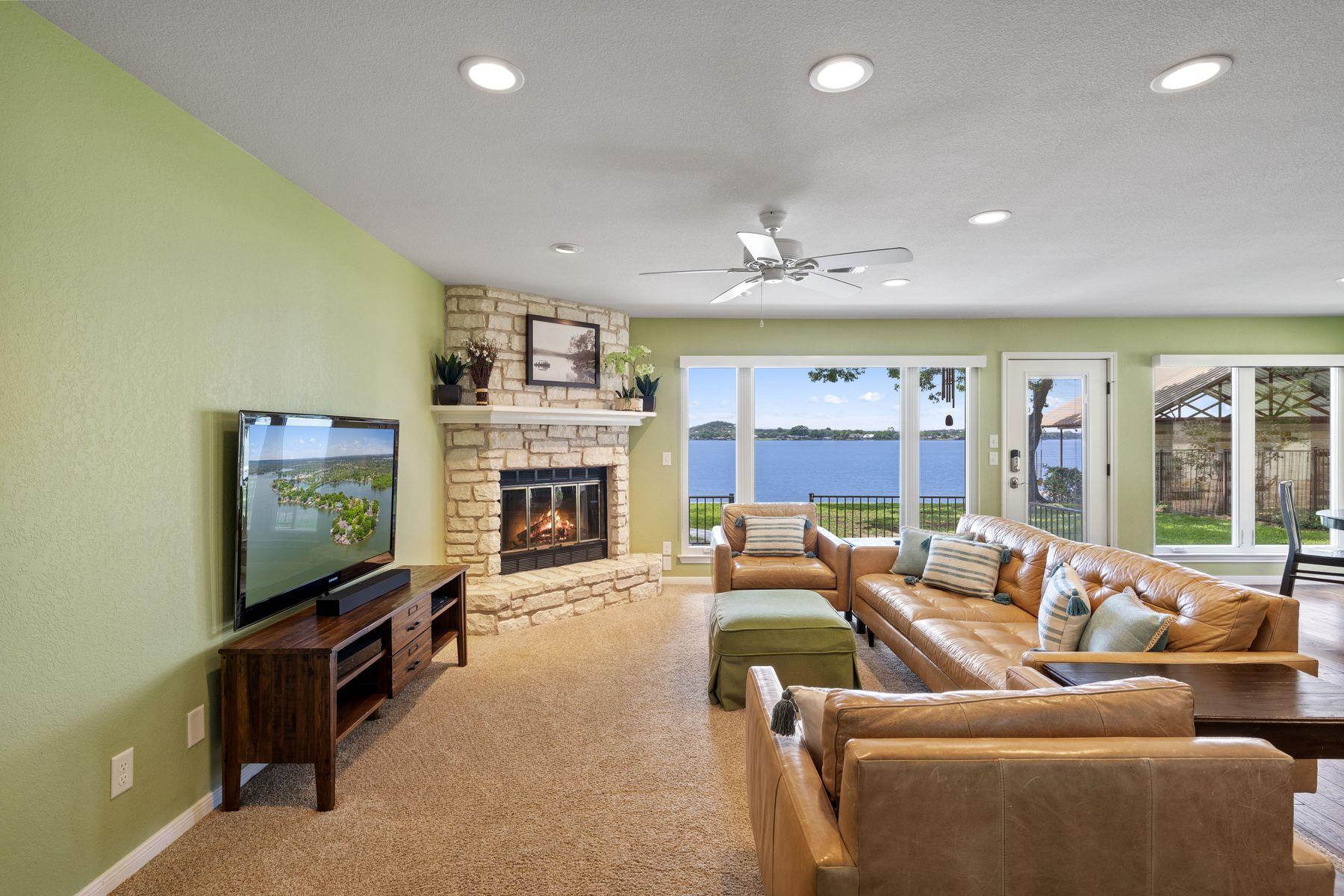 21 Beaver Is, Granite Shoals, TX 78654