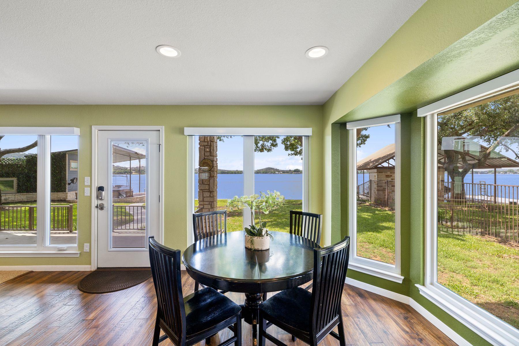 21 Beaver Is, Granite Shoals, TX 78654