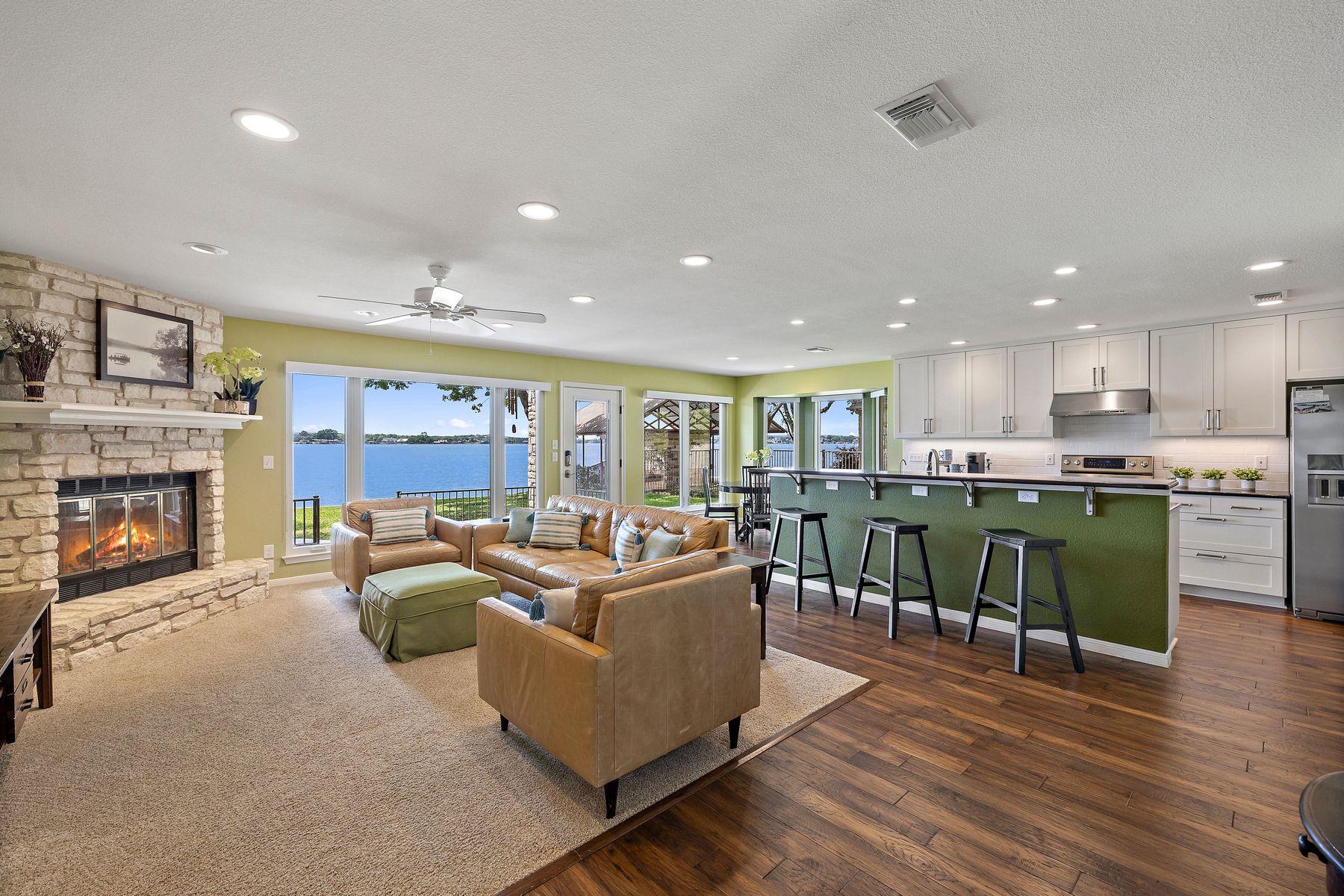 21 Beaver Is, Granite Shoals, TX 78654