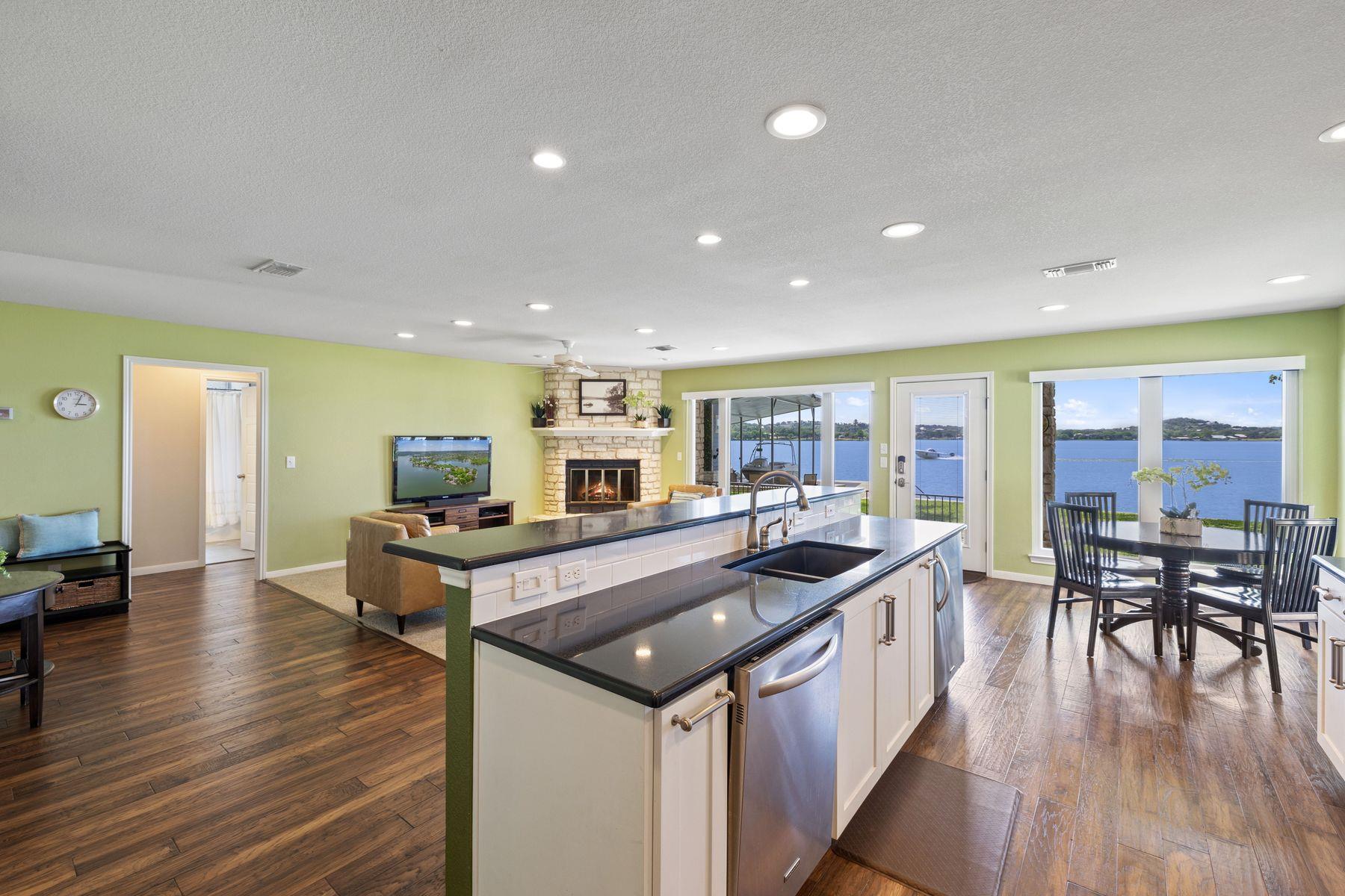 21 Beaver Is, Granite Shoals, TX 78654