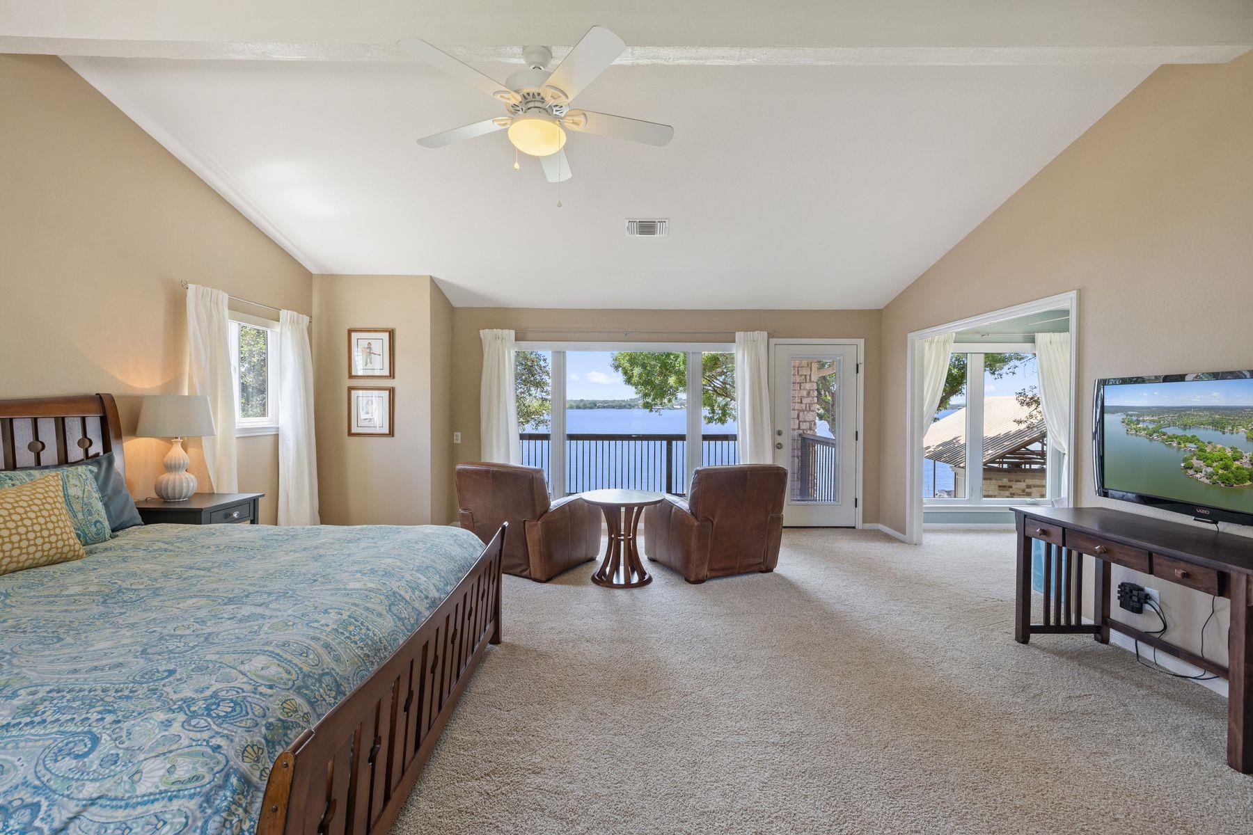 21 Beaver Is, Granite Shoals, TX 78654