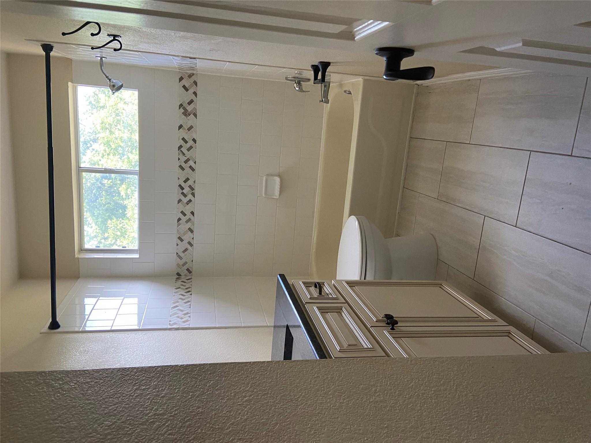 1257 Pine Portage Loop Loop, Leander, TX 78641