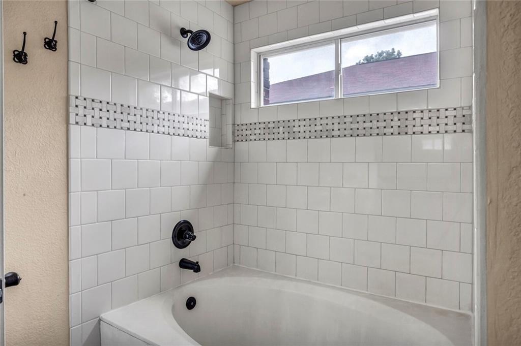 1257 Pine Portage Loop Loop, Leander, TX 78641