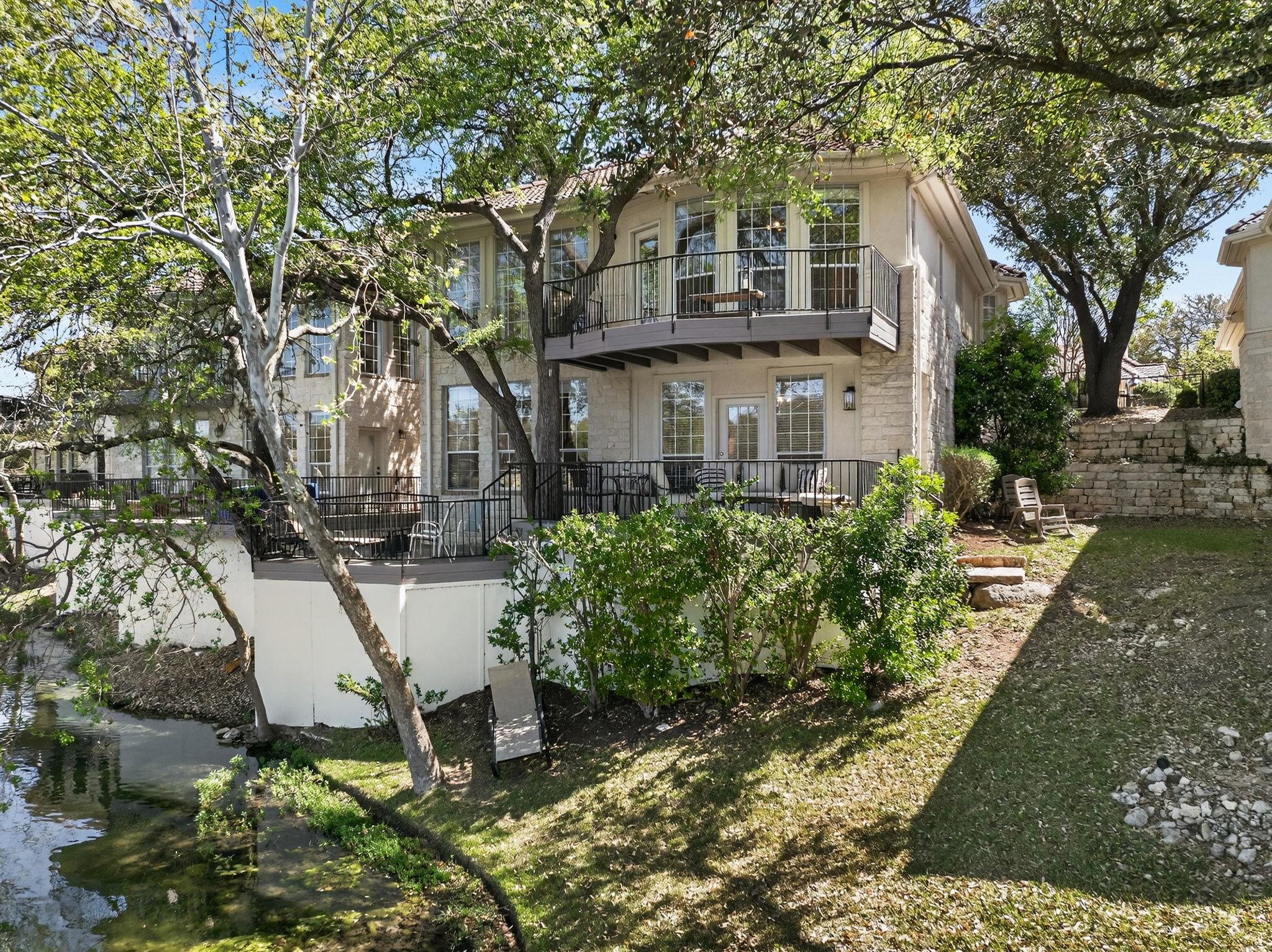 345 The Hills Dr # 3, The Hills, TX 78738