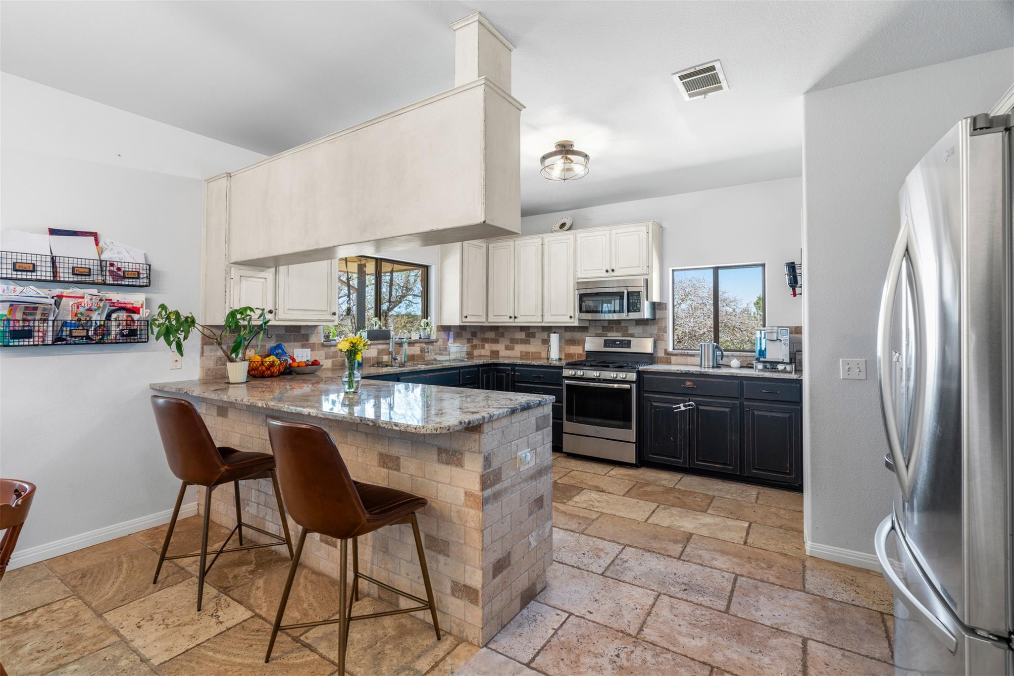 208 Amandas Way, Leander, TX 78641