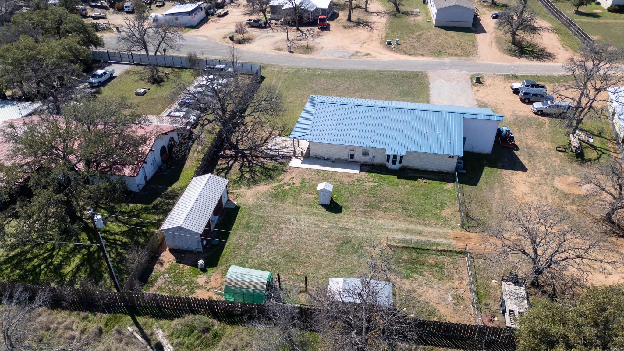 2207 Boxwood Cir, Kingsland, TX 78639