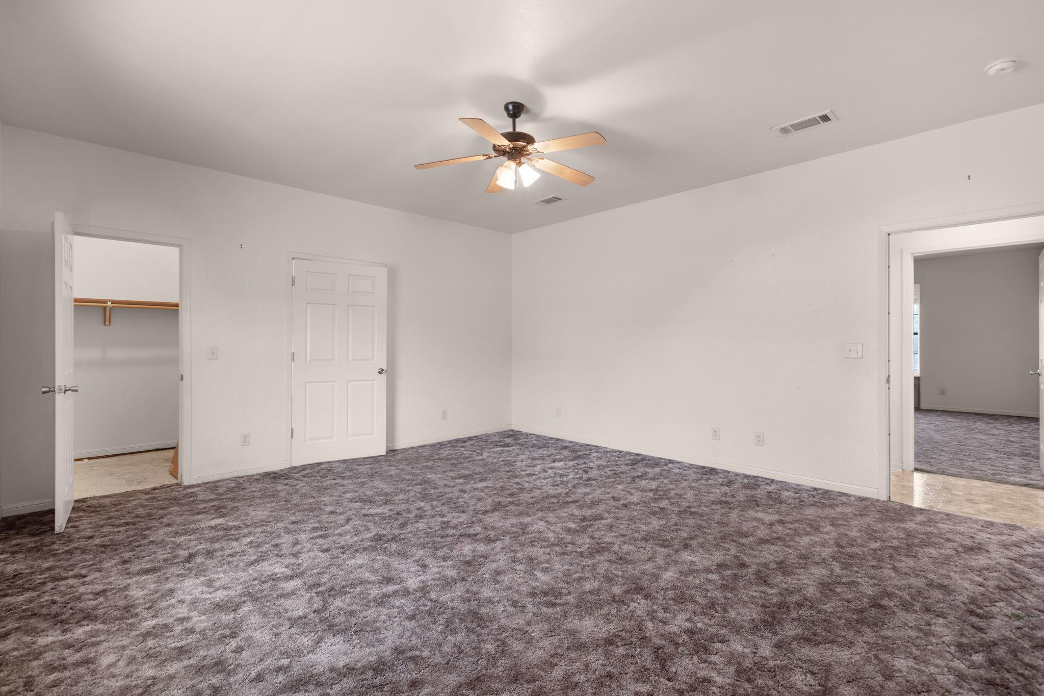 2207 Boxwood Cir, Kingsland, TX 78639