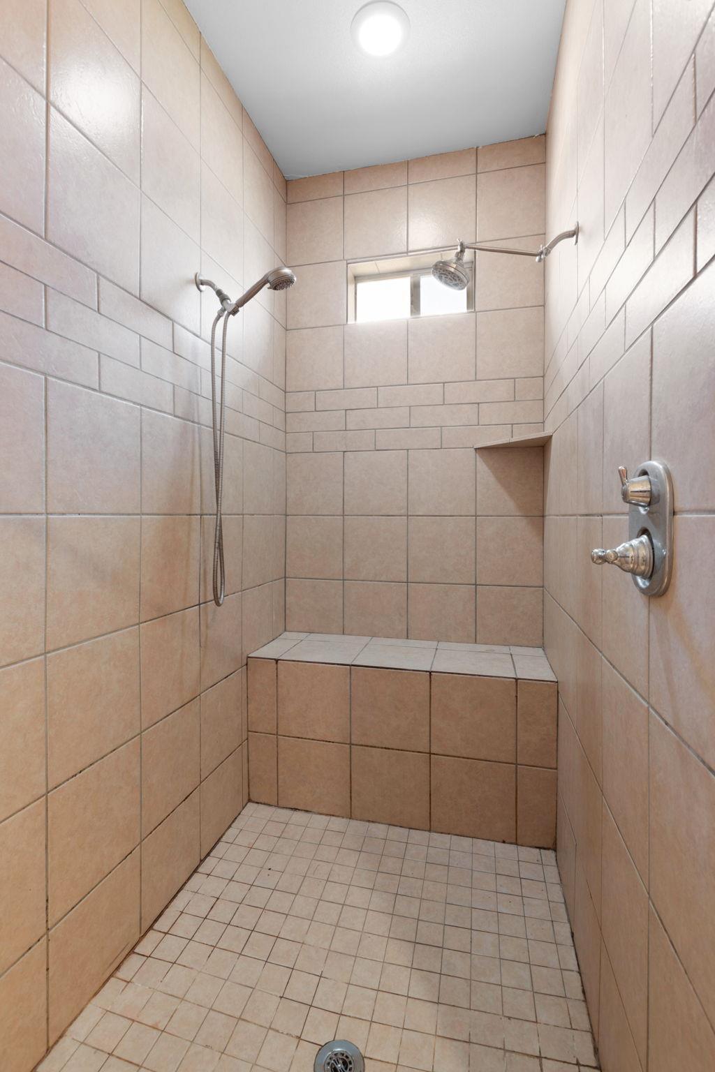 2207 Boxwood Cir, Kingsland, TX 78639