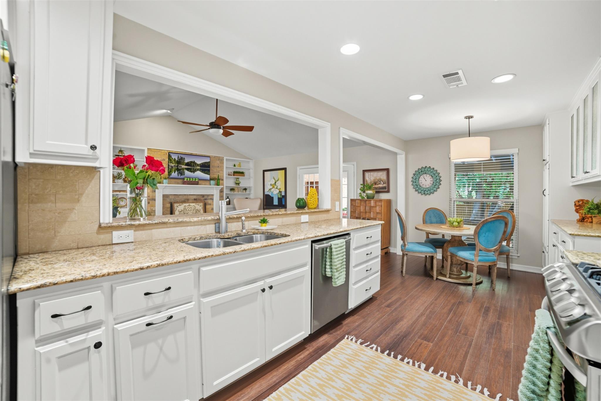 4001 Greystone Dr, Austin, TX 78731