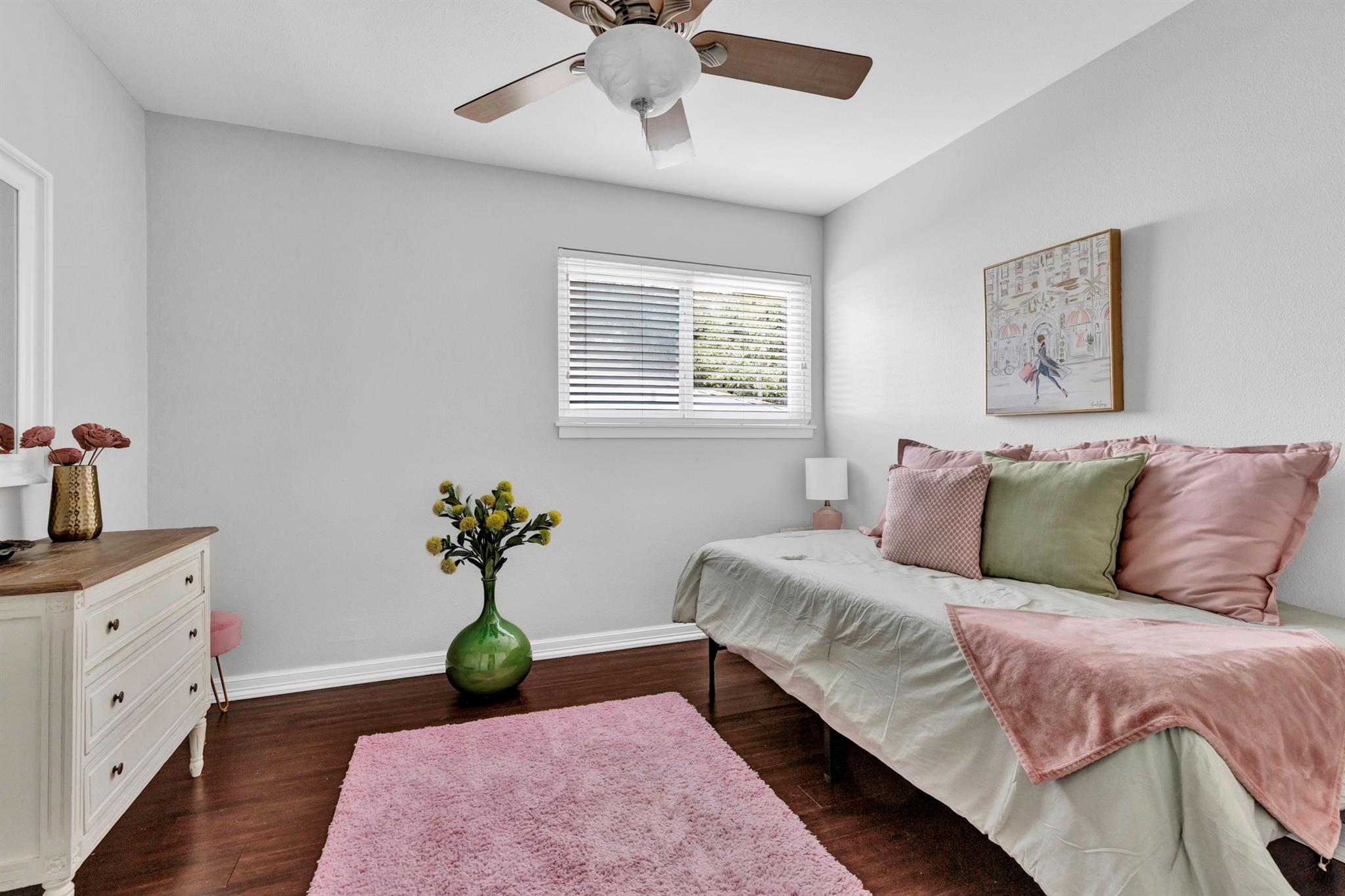 4001 Greystone Dr, Austin, TX 78731