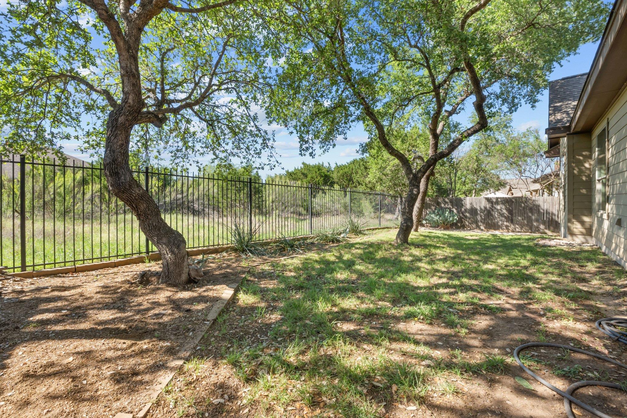 22204 Red Yucca Rd, Spicewood, TX 78669