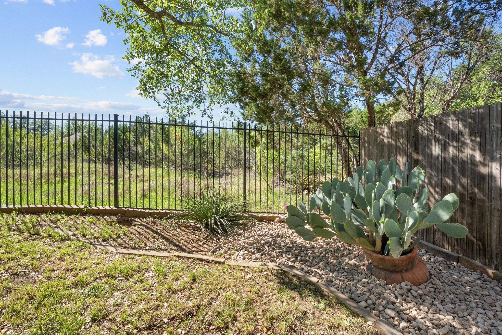 22204 Red Yucca Rd, Spicewood, TX 78669