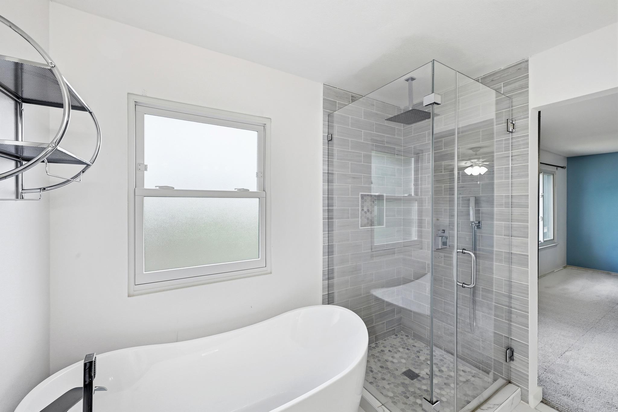 5812 Kayview Dr, Austin, TX 78749