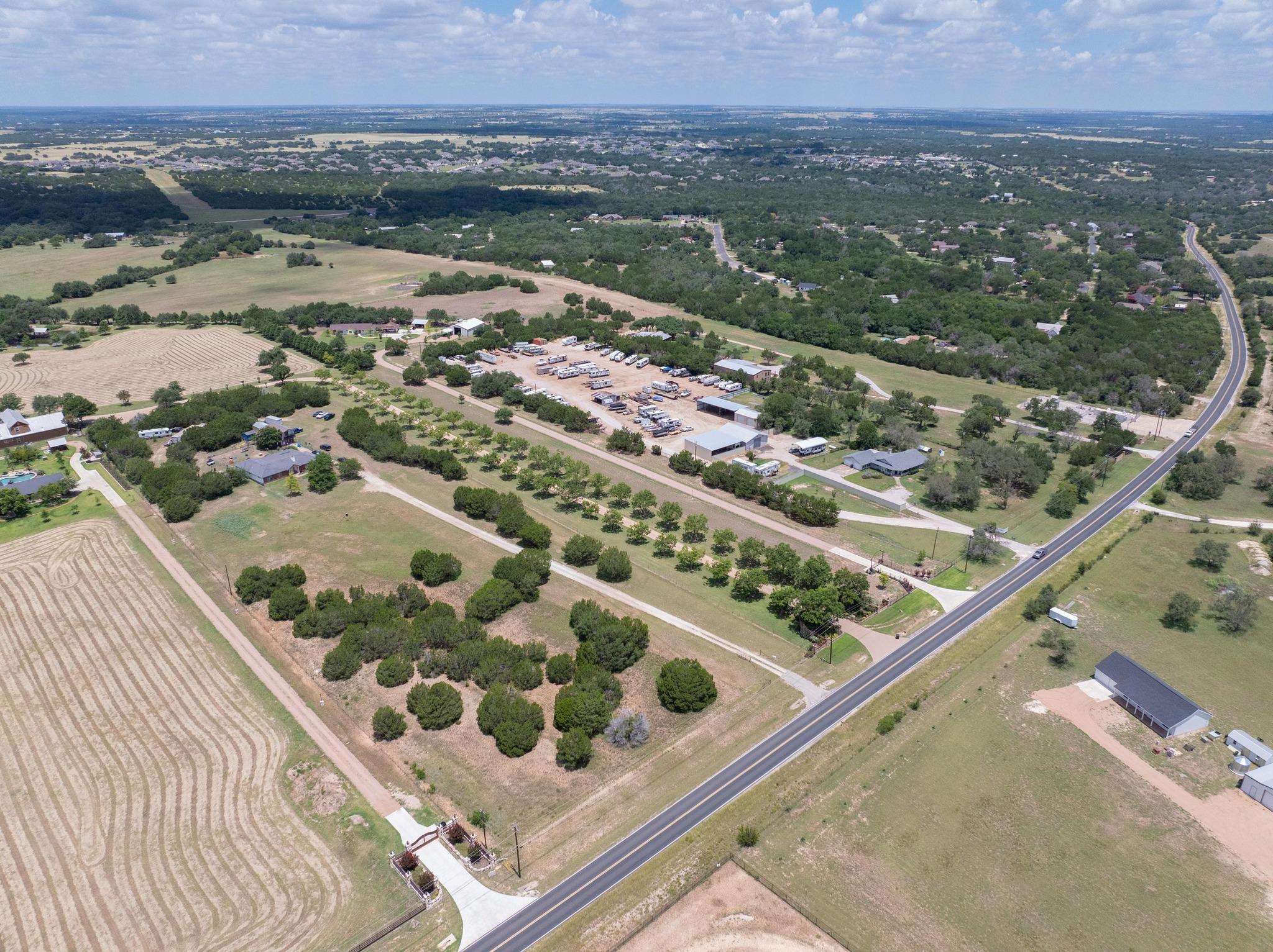 1959 County Road 200, Liberty Hill, TX 78642