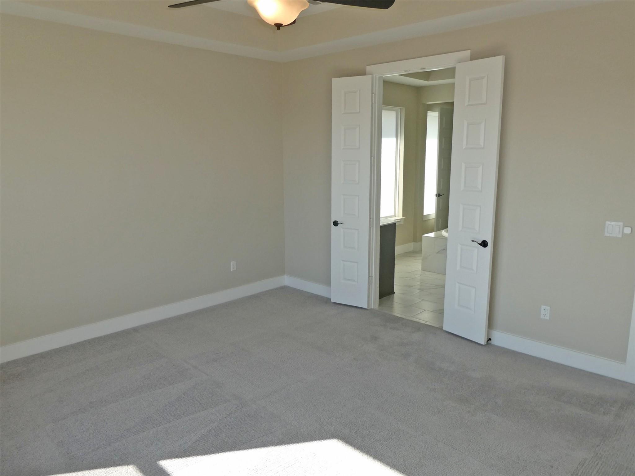 8621 THOMPSON TEAL Trl, Austin, TX 78744